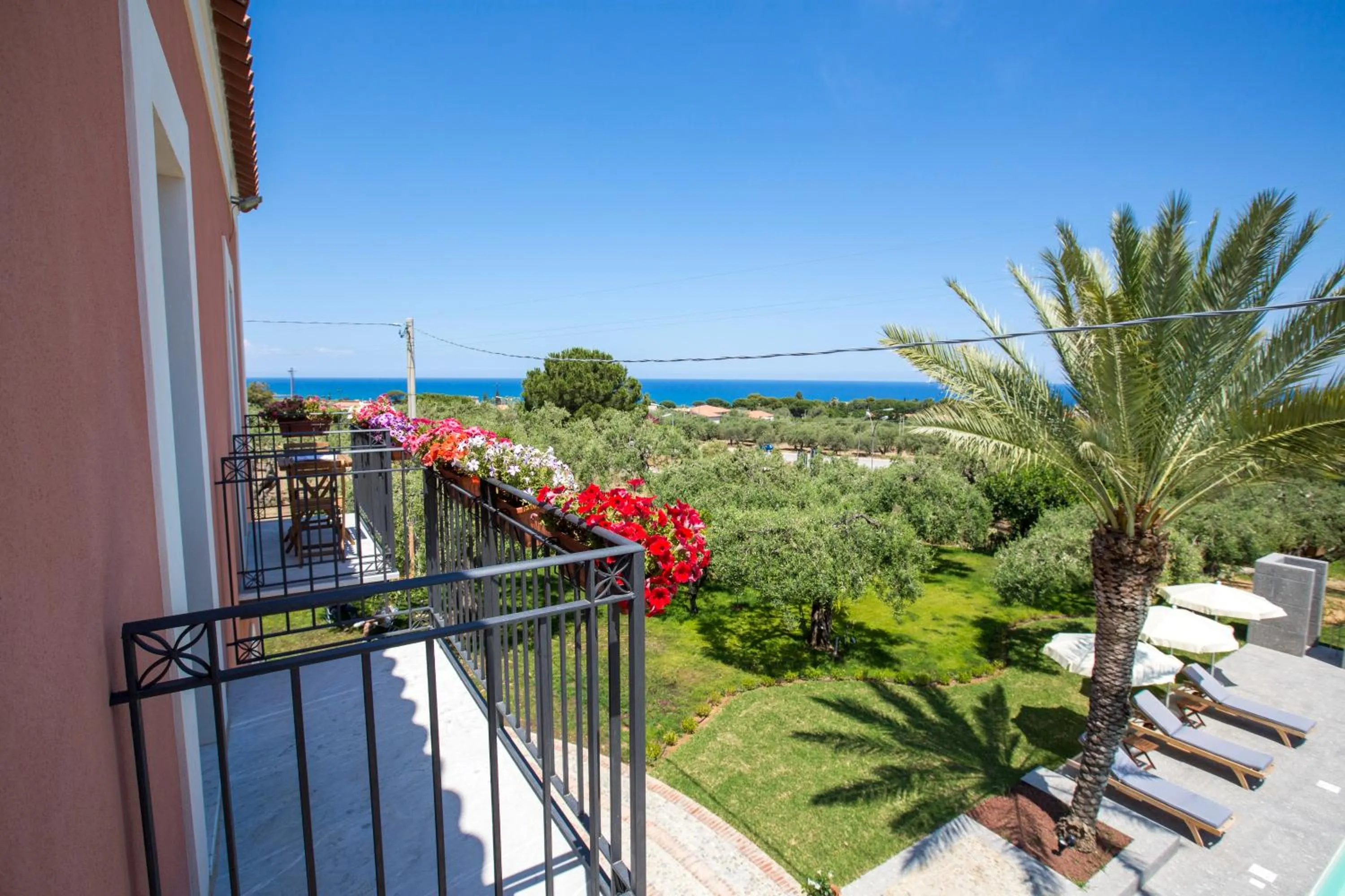 Garden view in Il dono di Atena