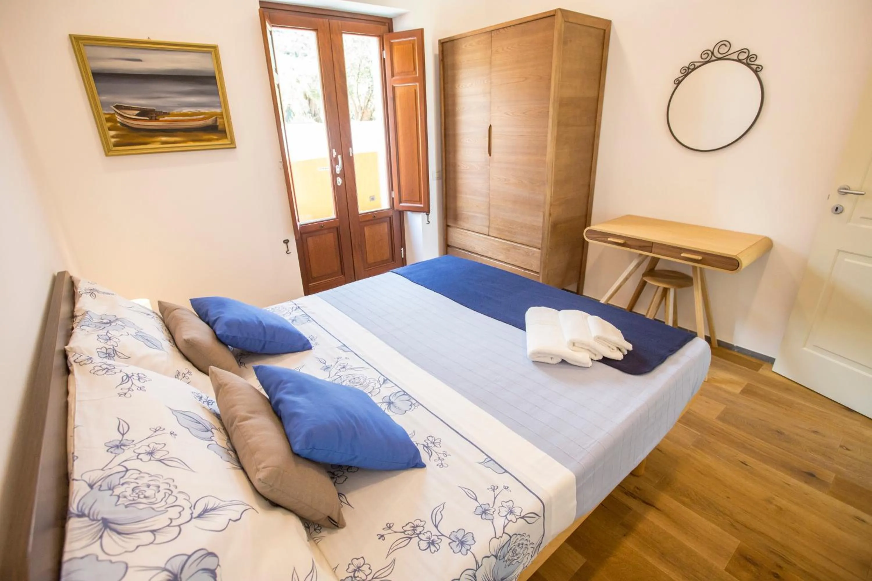 Bedroom, Bed in Il dono di Atena
