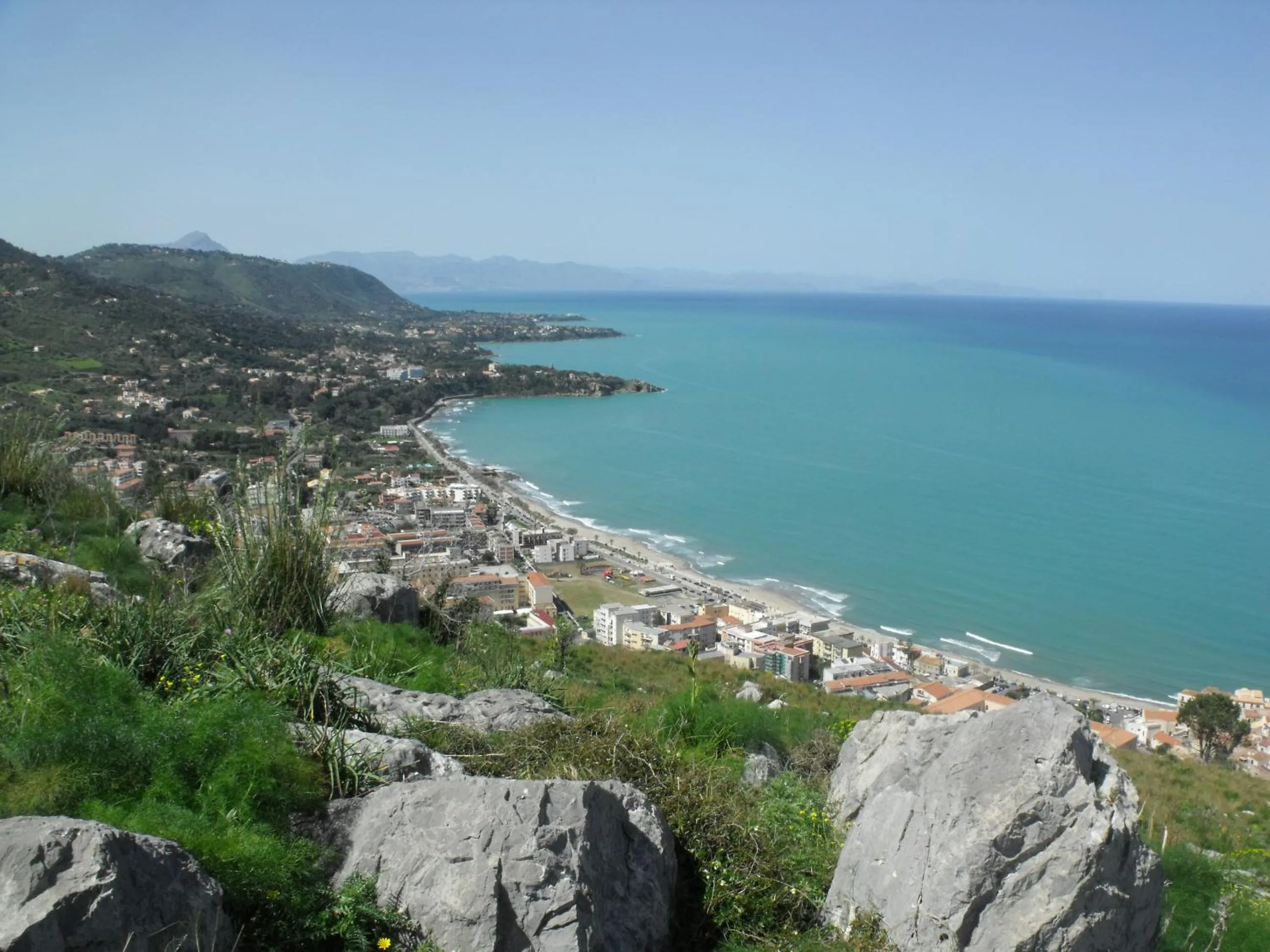Nearby landmark in Il dono di Atena