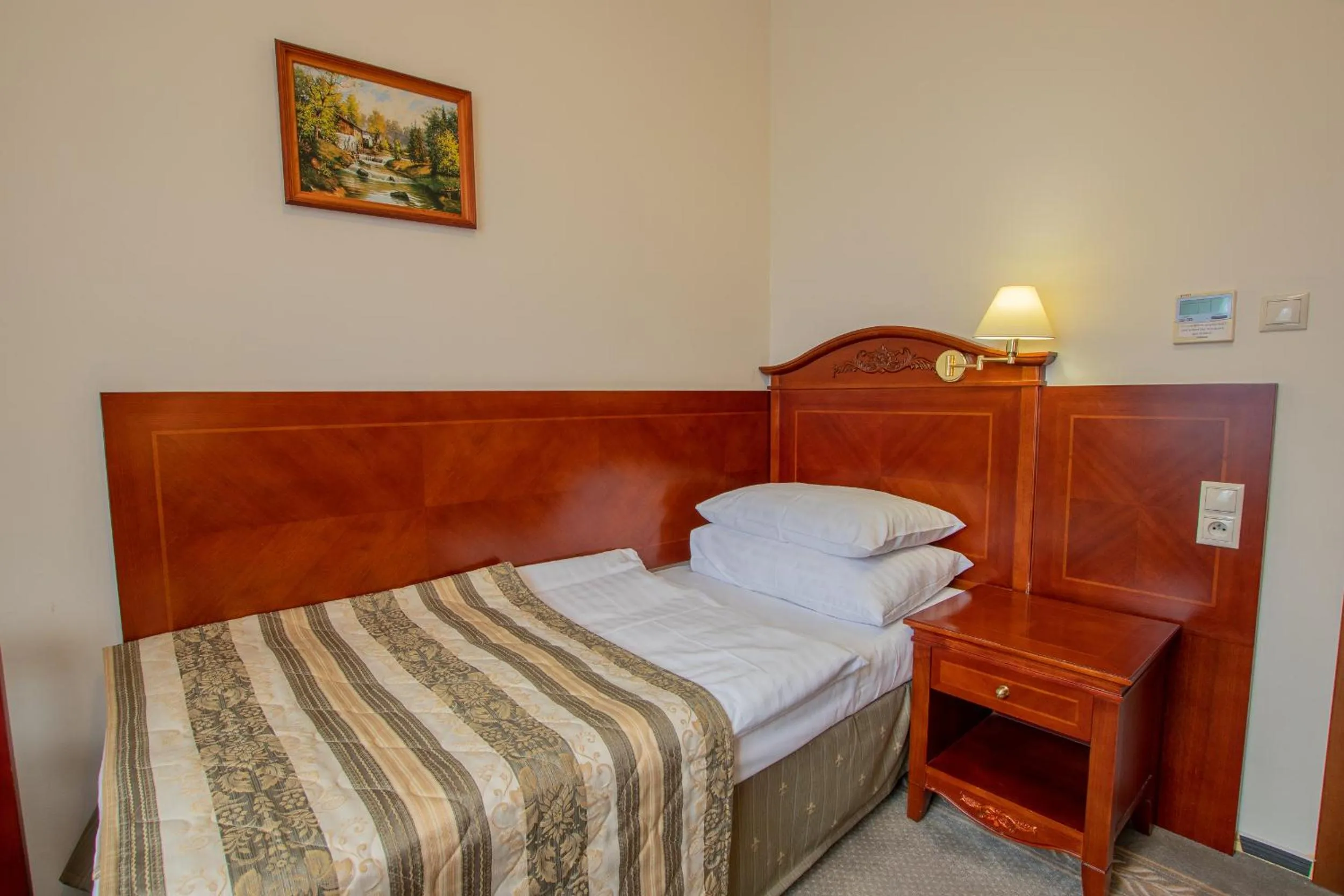 Bed in Hotel Giovanni Giacomo