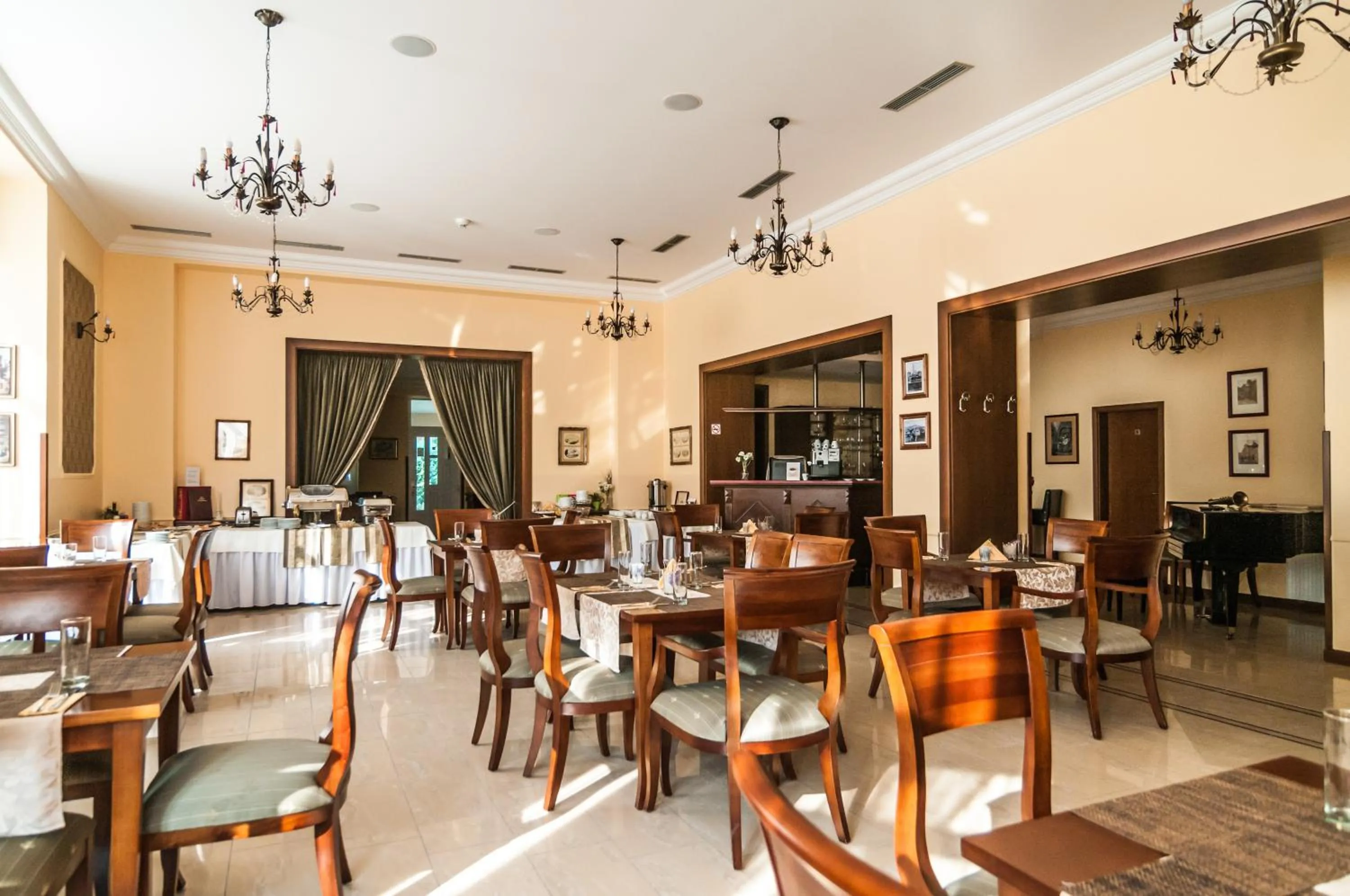 Restaurant/places to eat in Hotel Giovanni Giacomo