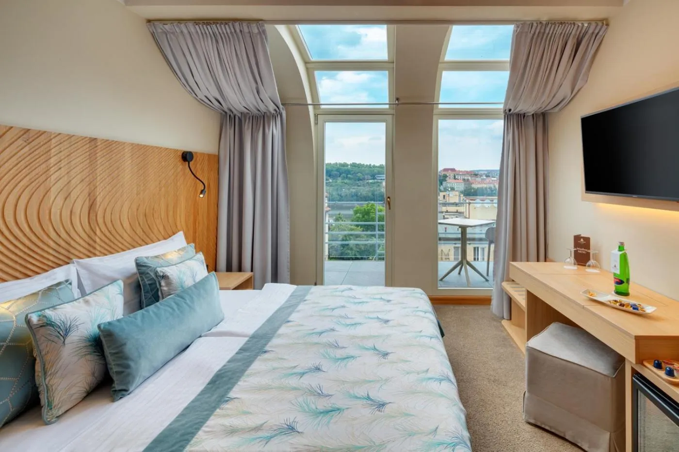 Bed in Hotel Clement