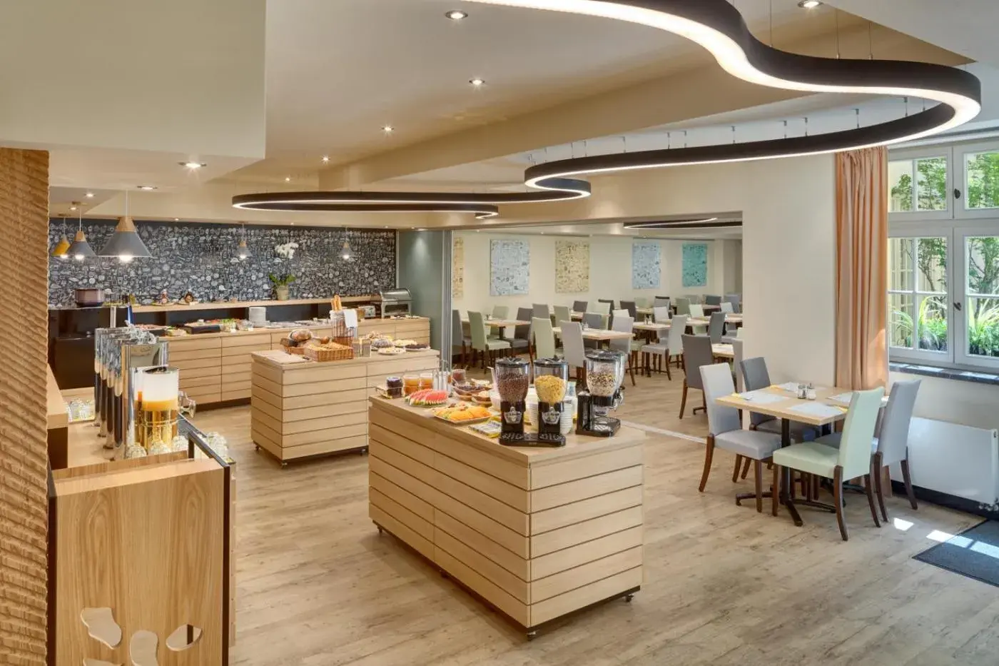 Restaurant/places to eat in Hotel Clement Restaurant/places to eat in Hotel Clement