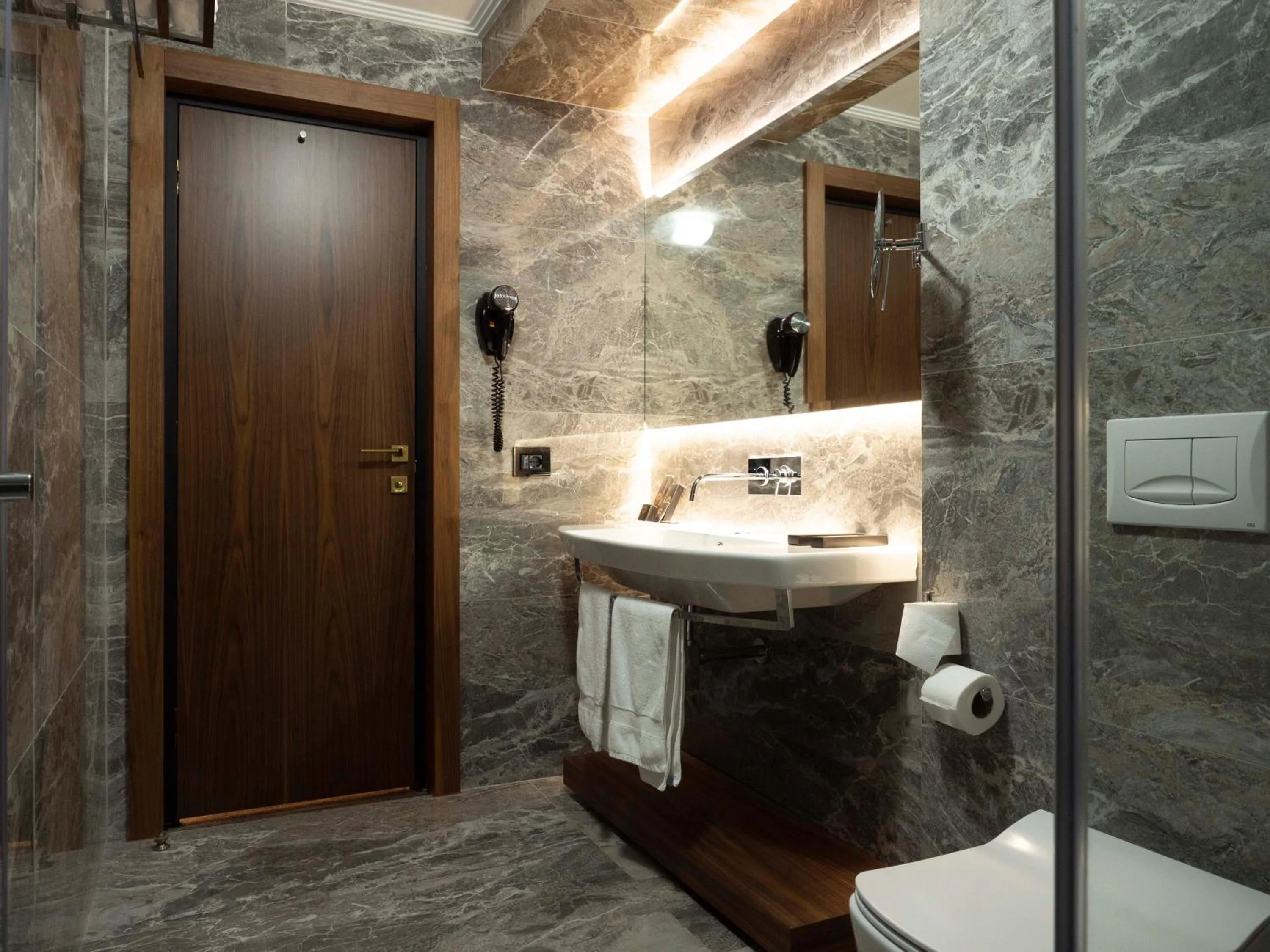 Double Room with Mountain View in Select Hill Resort