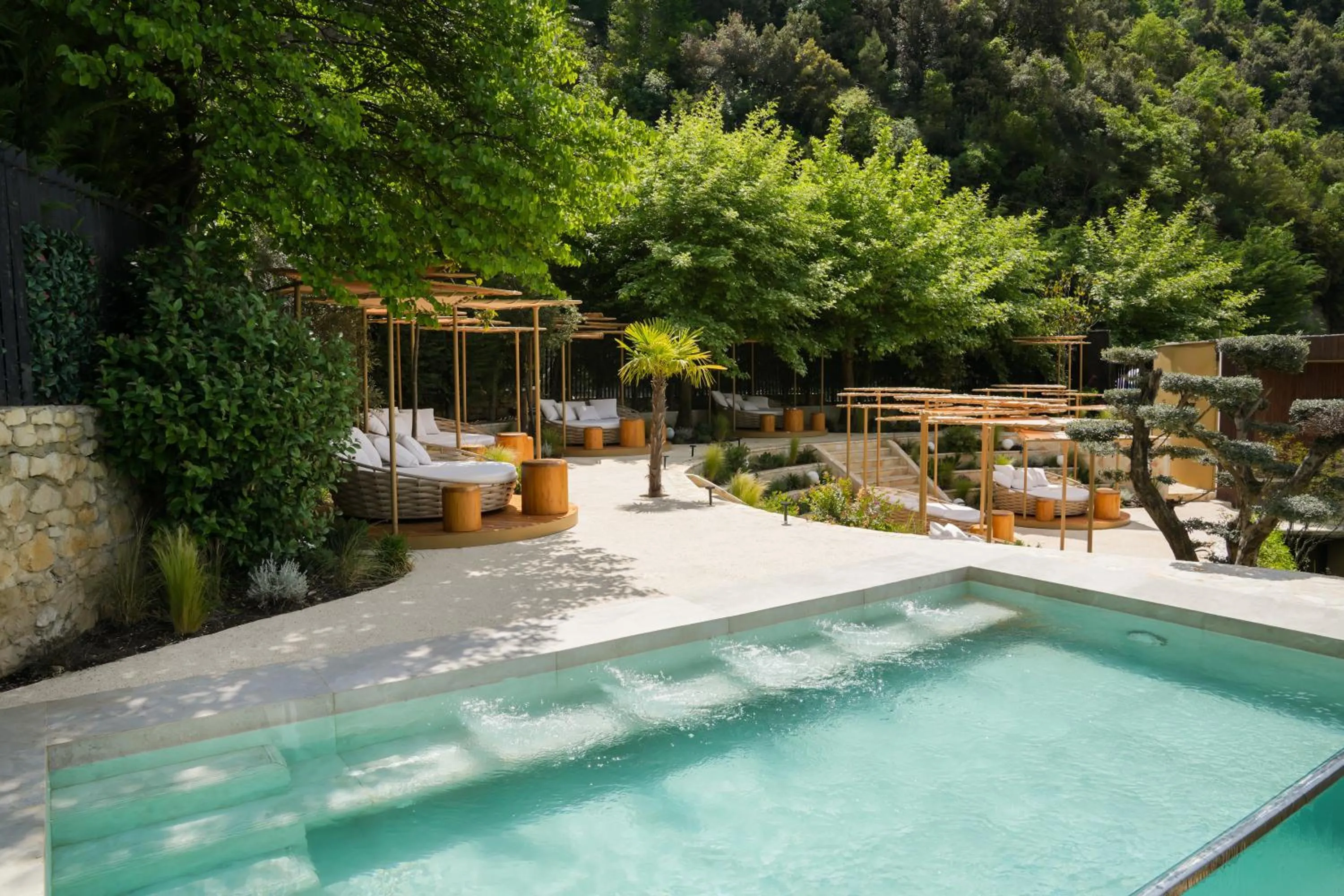 Select Hill Resort
