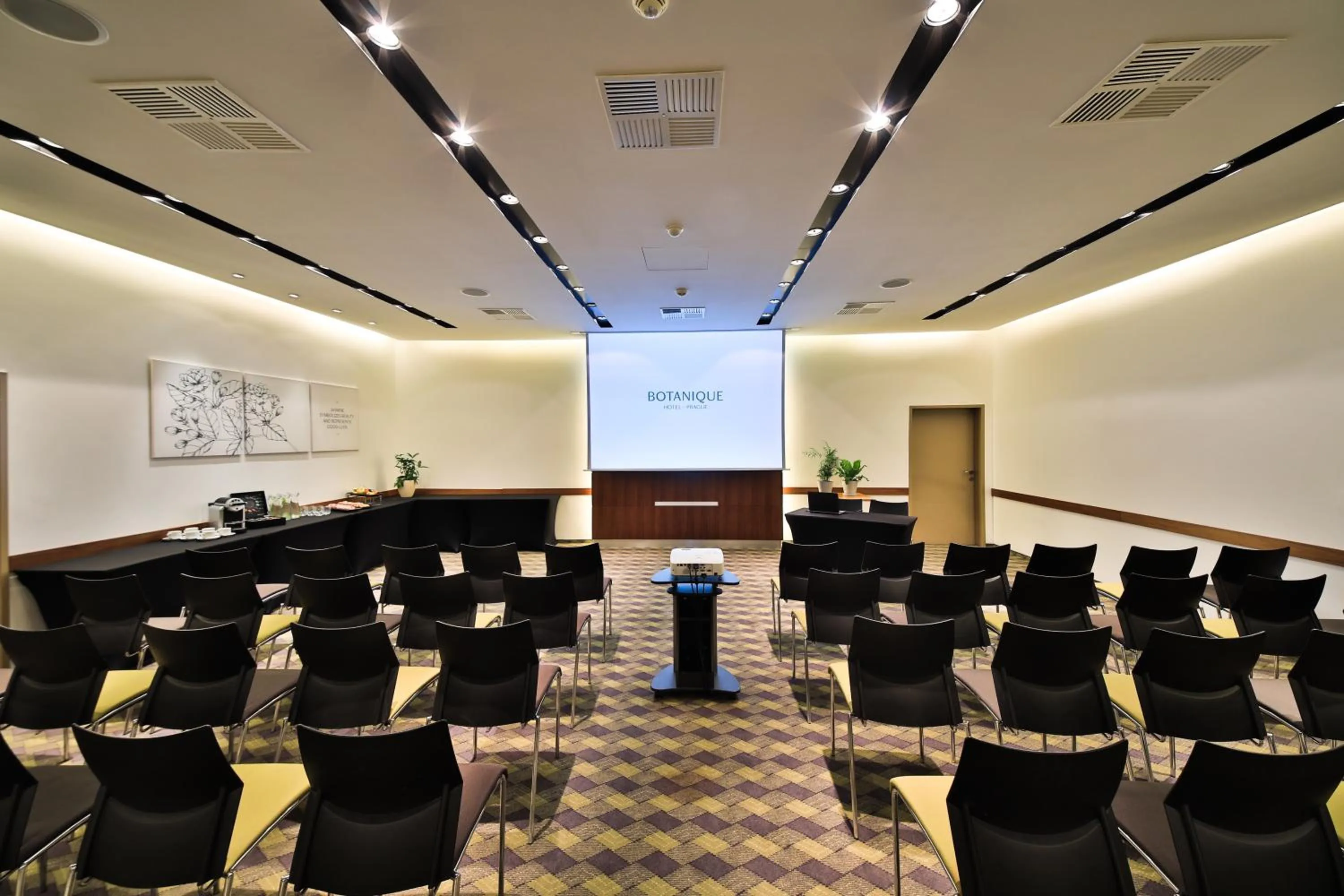 Business facilities in Botanique Hotel Prague