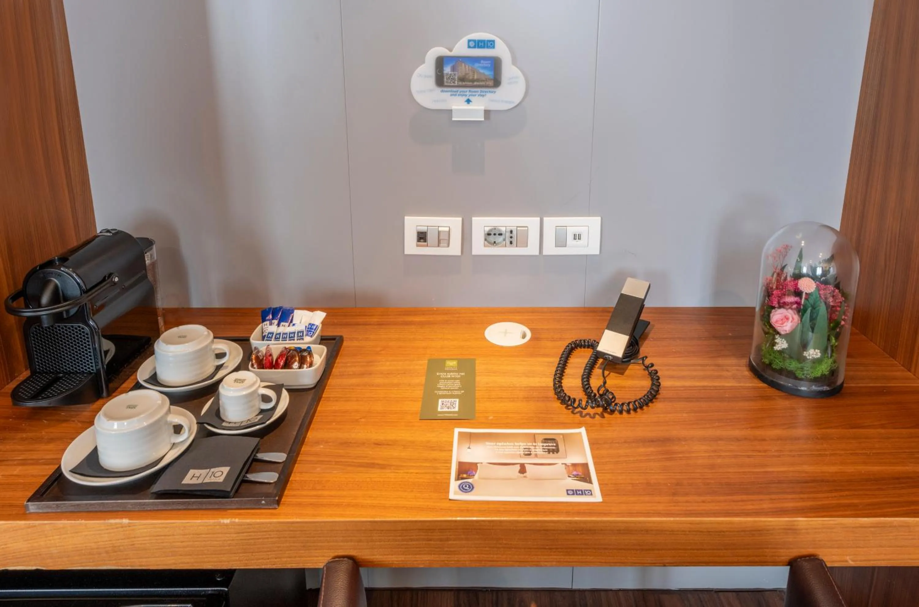 room service in H10 Roma Città