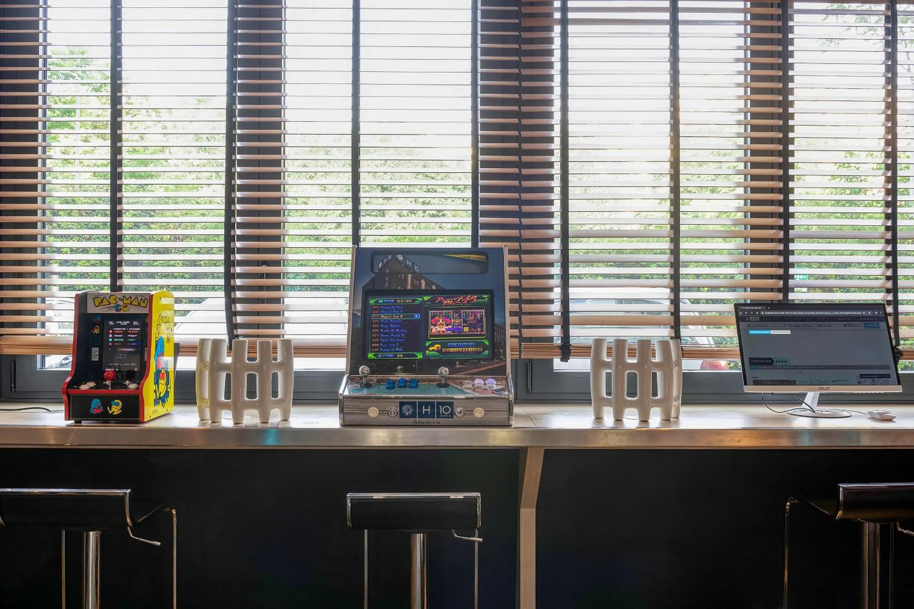 Lobby or reception in H10 Roma Città Lobby or reception in H10 Roma Città