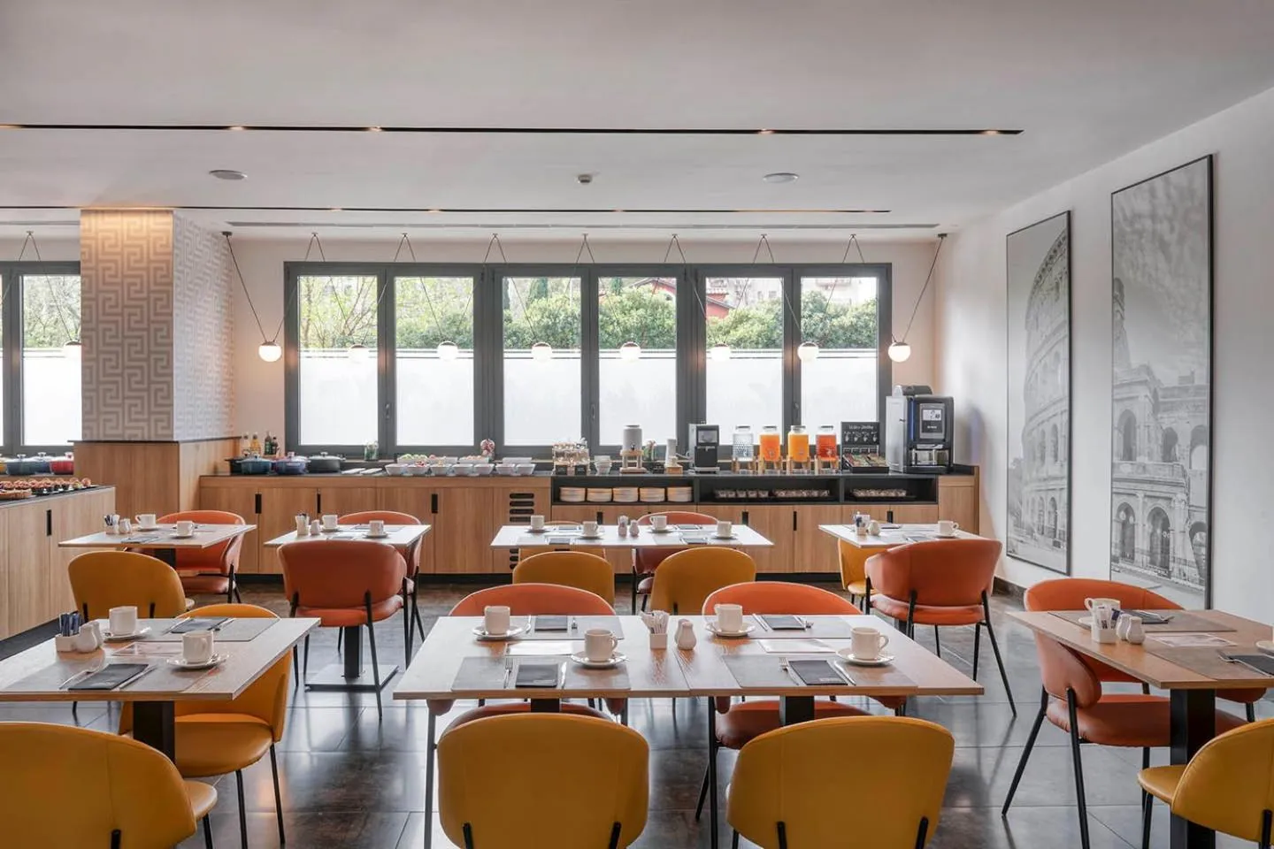 Breakfast in H10 Roma Città