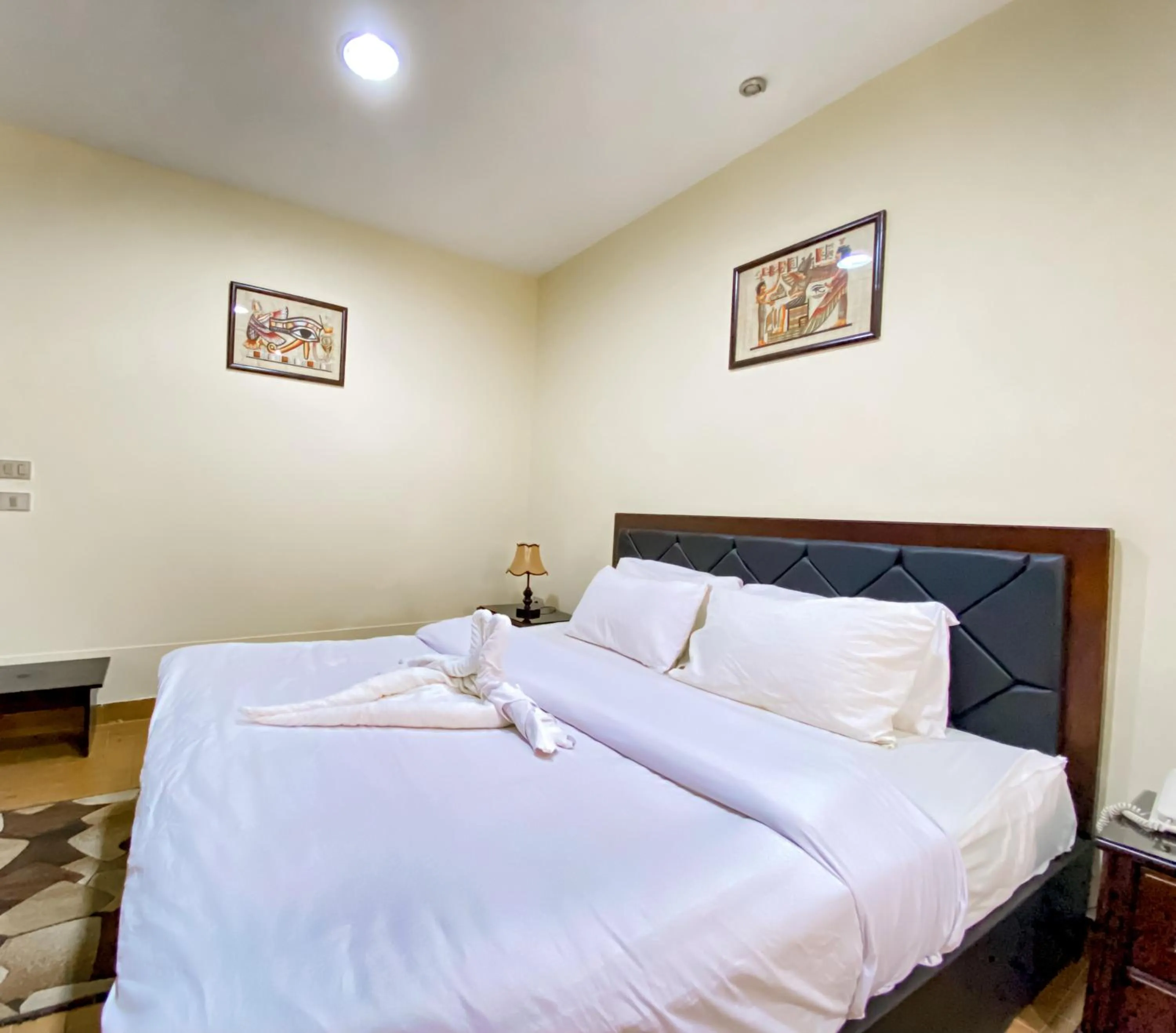 Bed in Best View Pyramids Hotel