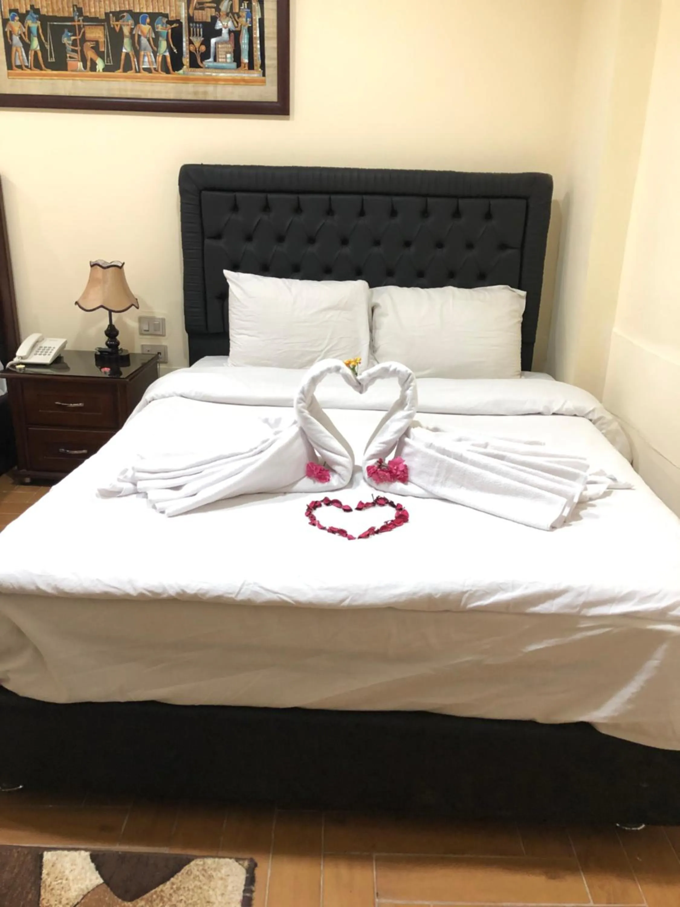 Bed in Best View Pyramids Hotel