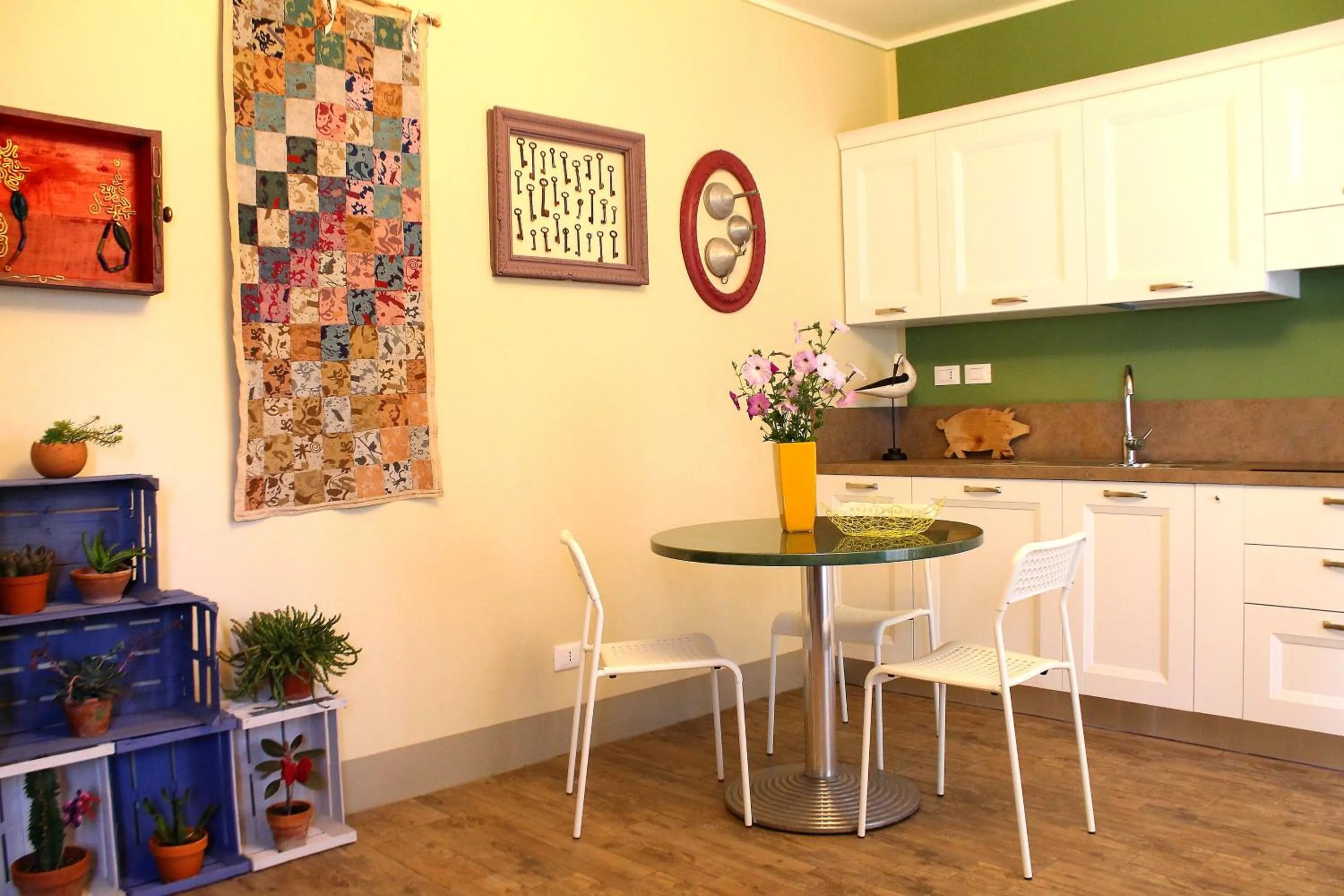 Kitchen or kitchenette in LA CUCCAGNA DI DON BOSCO - No landlords and neighbours - Absolute privacy!