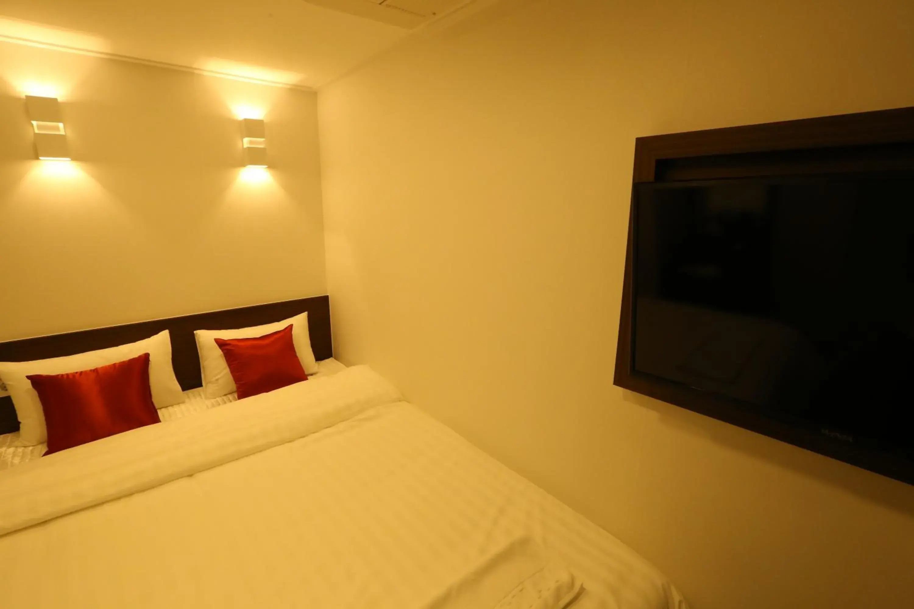 Decorative detail, Bed in Tripstay Myeongdong Decorative detail, Bed in Tripstay Myeongdong