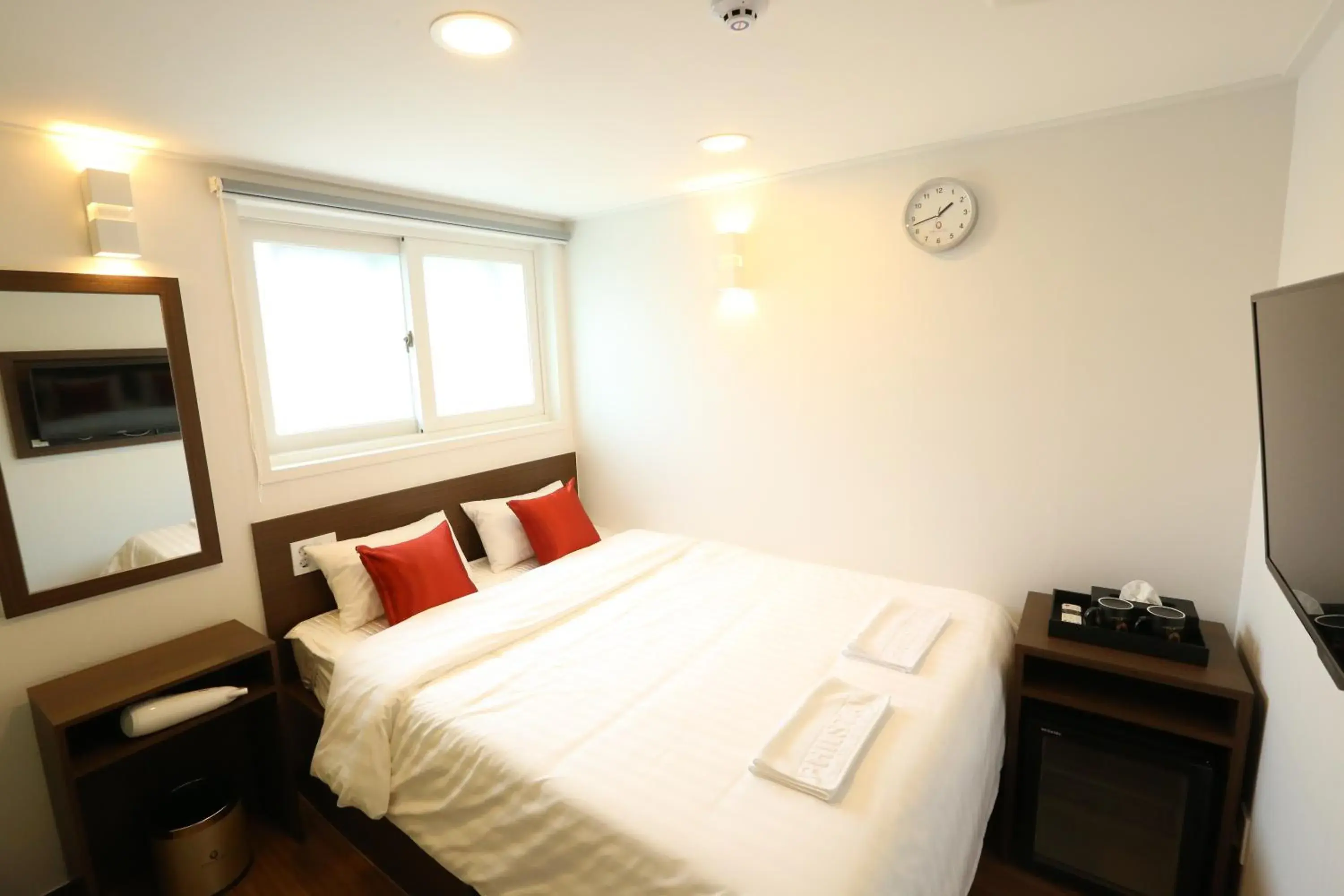 Decorative detail, Bed in Tripstay Myeongdong Decorative detail, Bed in Tripstay Myeongdong