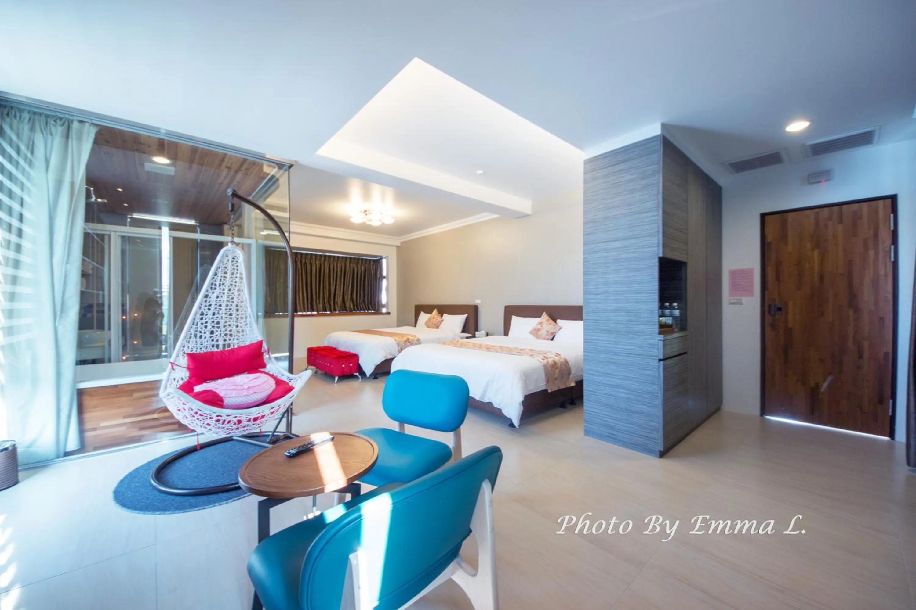 Photo of the whole room, Bed in Colorful Fish Cottage