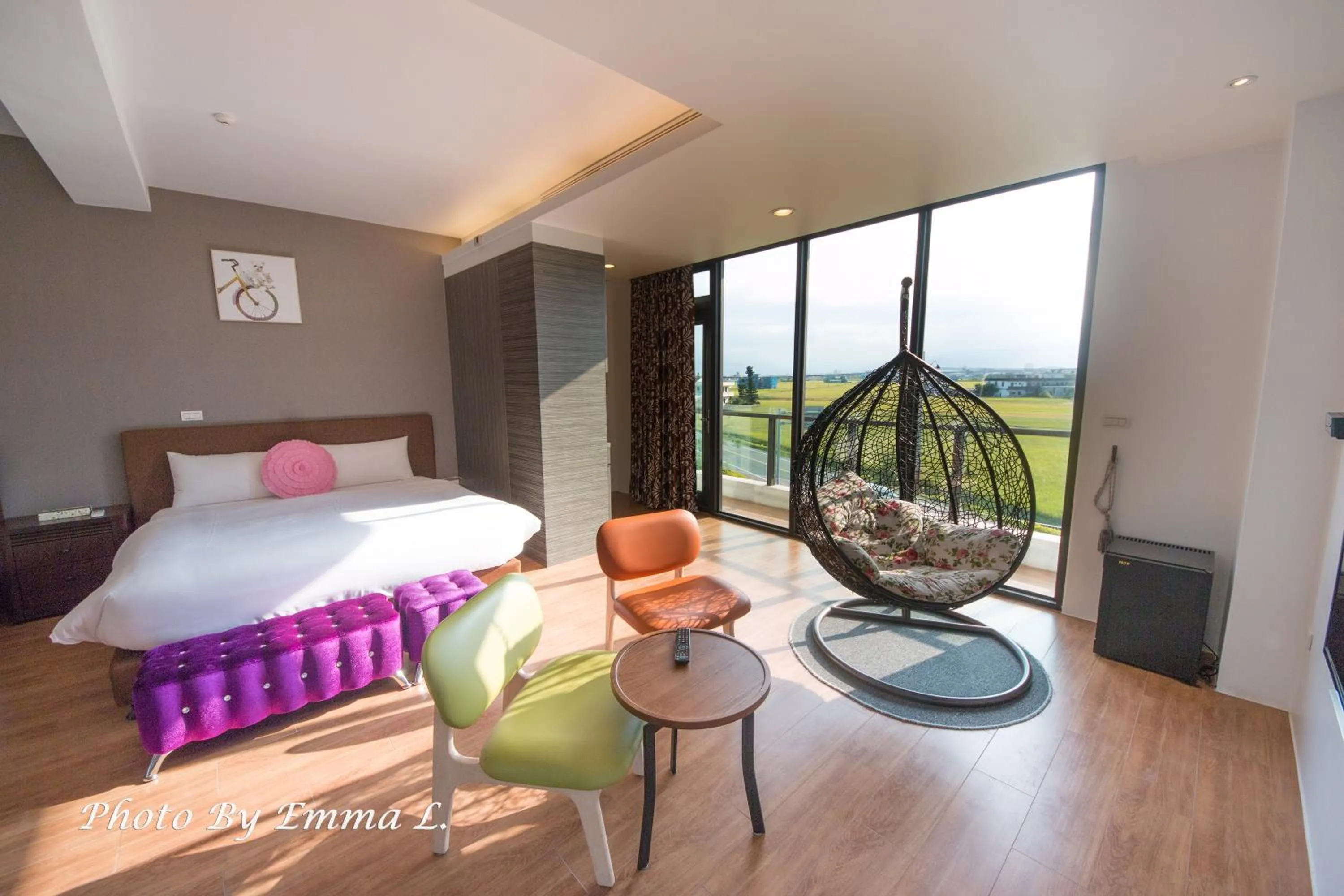 View (from property/room), Bed in Colorful Fish Cottage