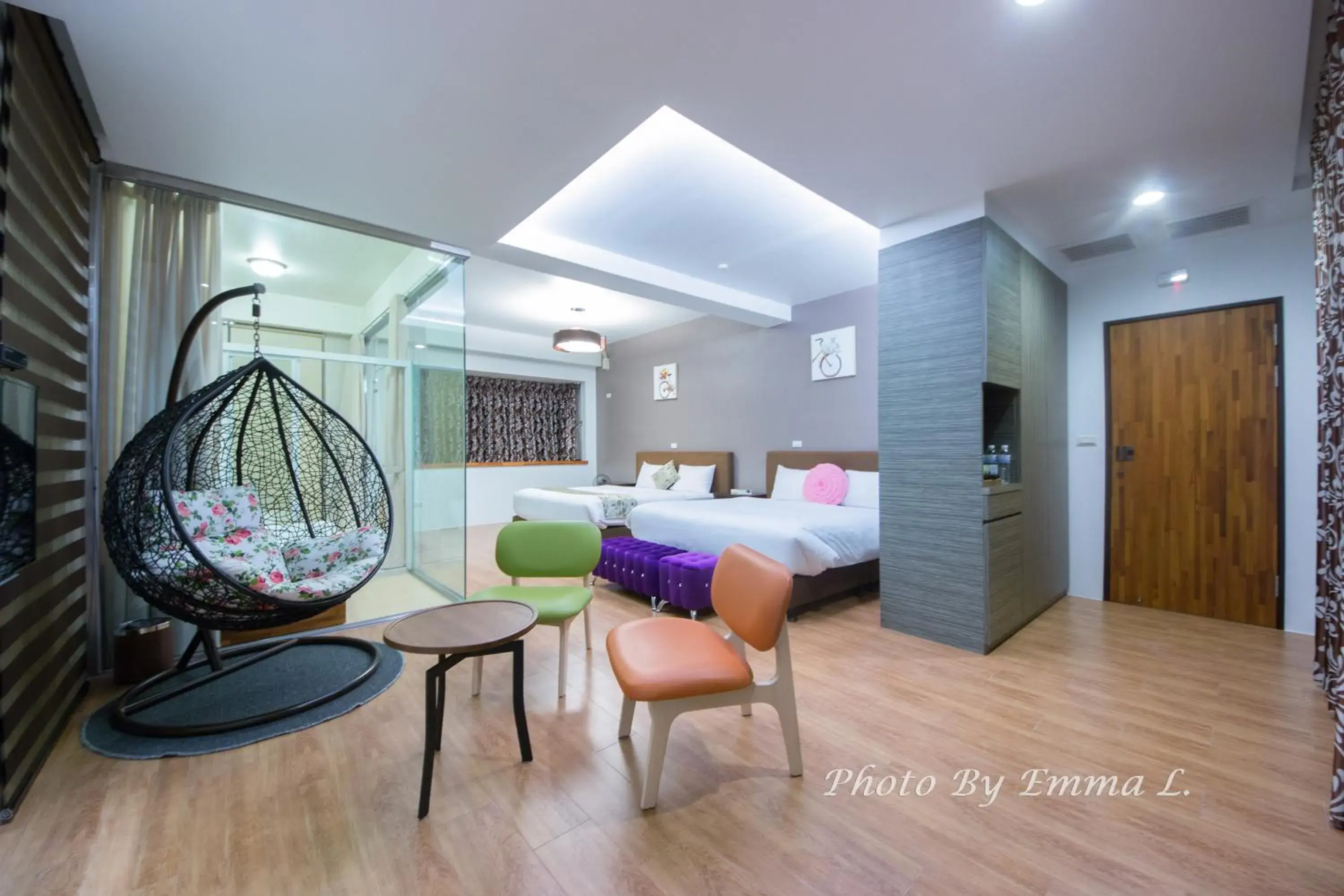 Photo of the whole room, Bed in Colorful Fish Cottage Photo of the whole room, Bed in Colorful Fish Cottage