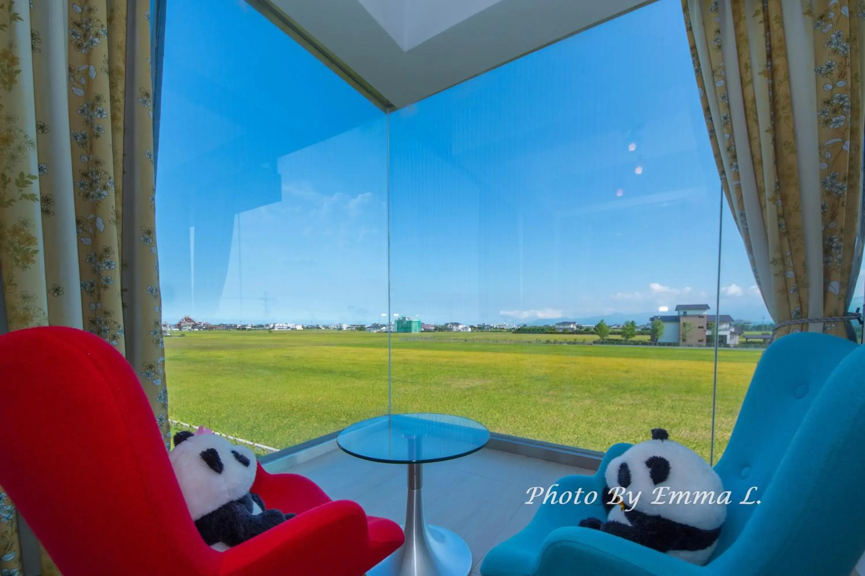 Landmark view in Colorful Fish Cottage Landmark view in Colorful Fish Cottage