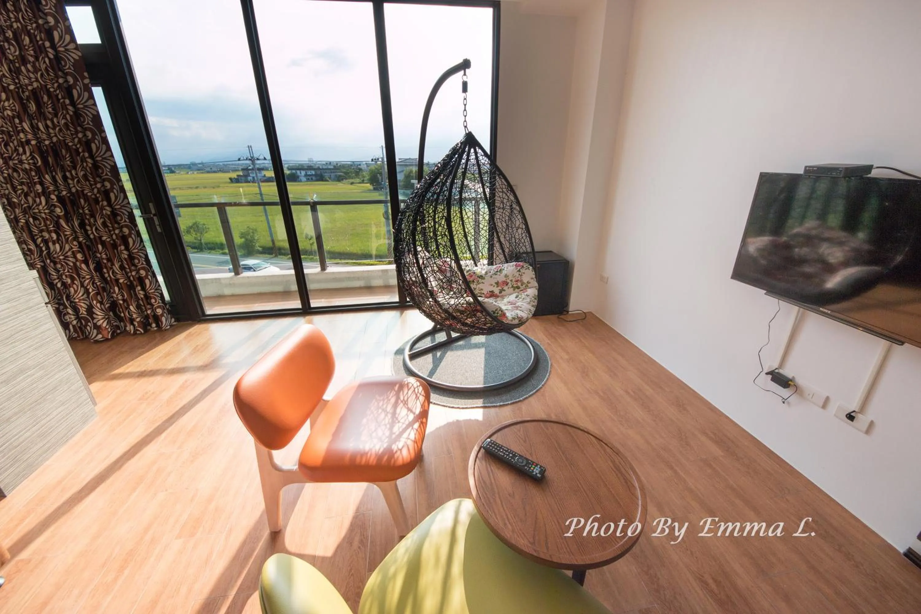 TV and multimedia in Colorful Fish Cottage