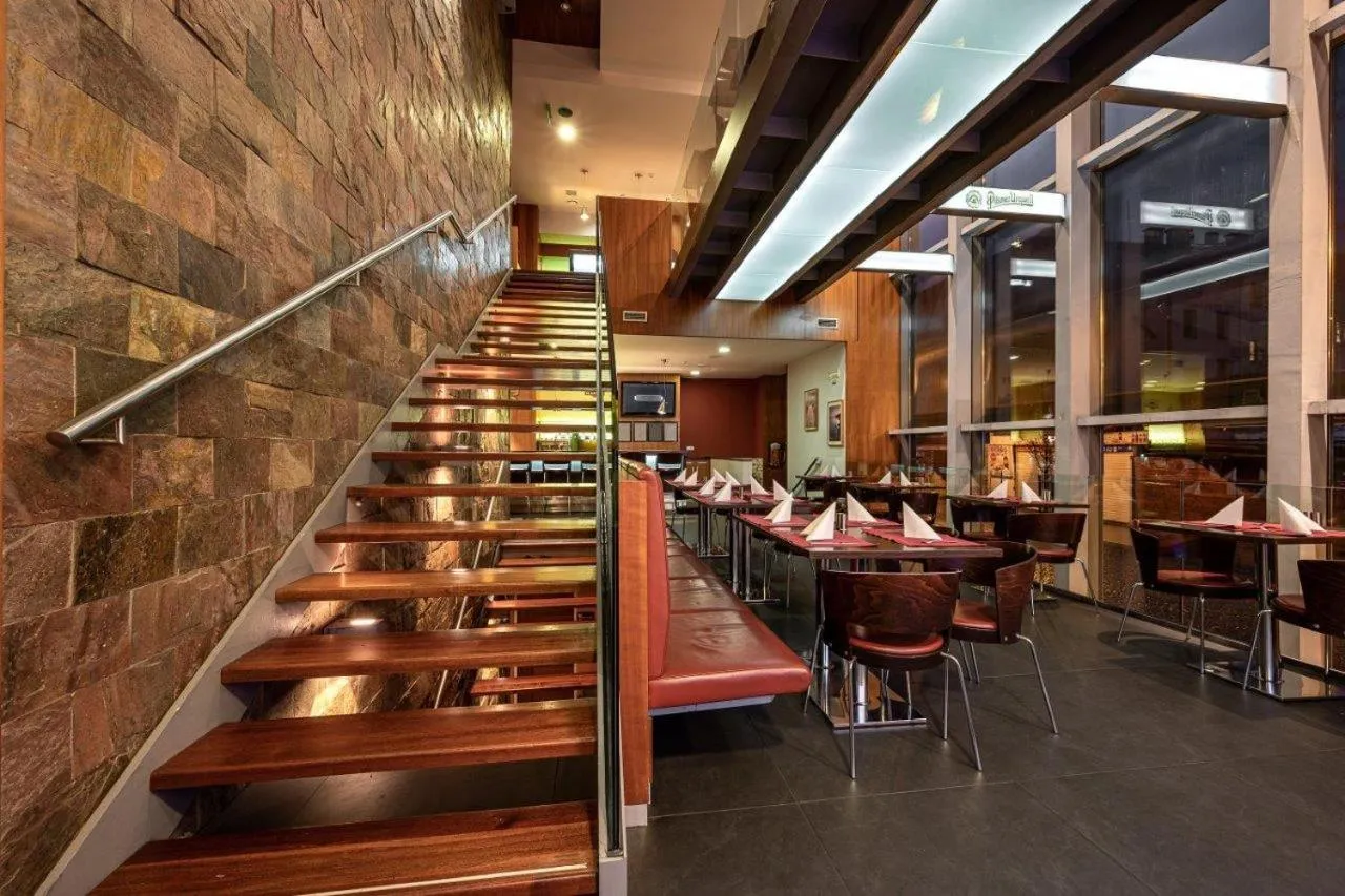 Restaurant/places to eat in Ruby Blue