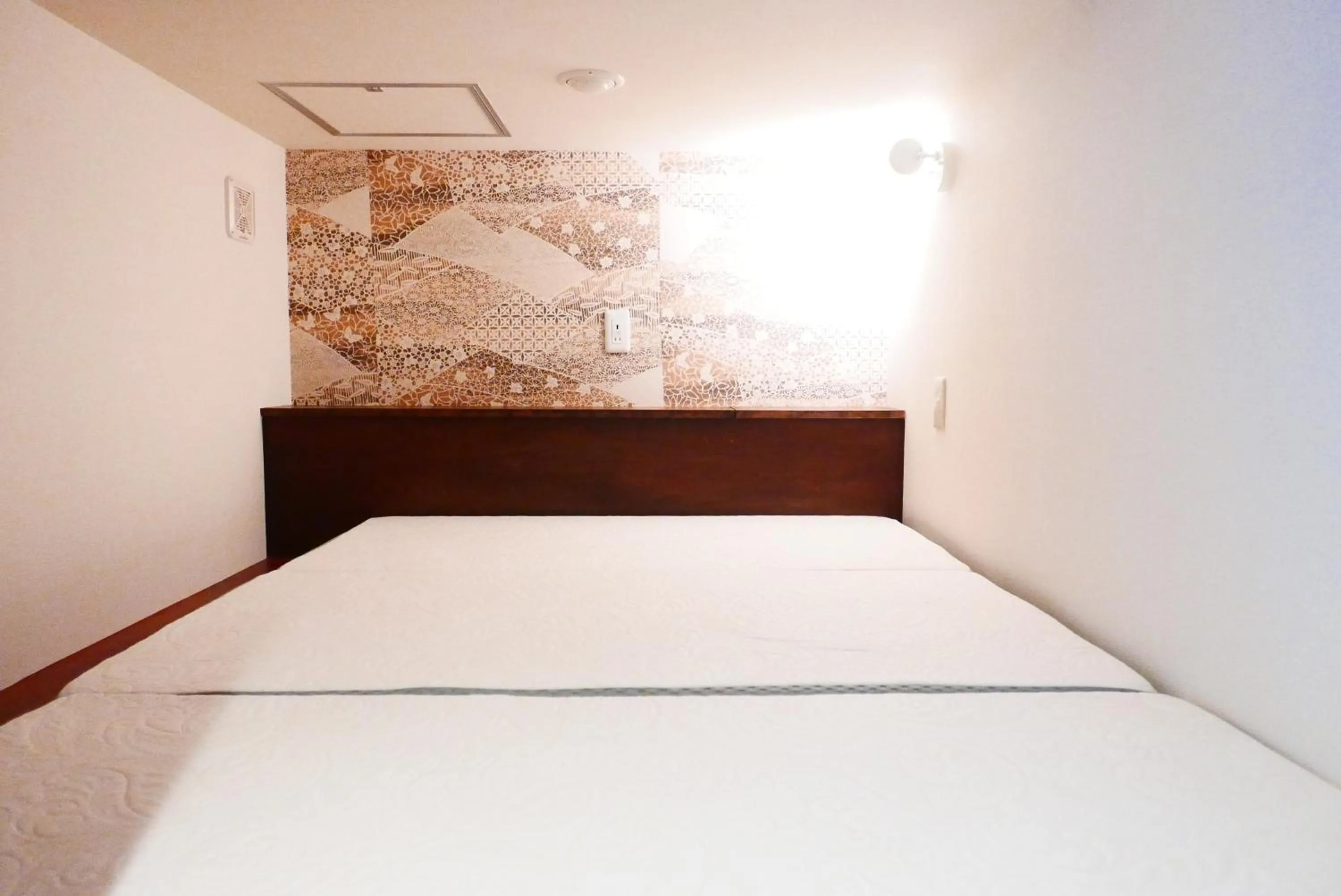 Bed in K's House Fuji View - Travelers Hostel