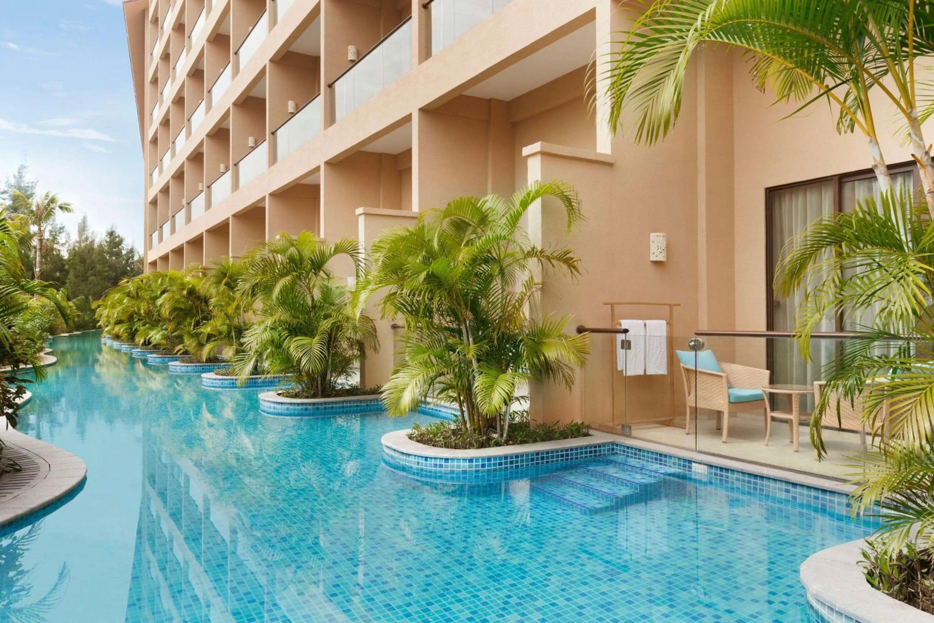 Photo of the whole room, Swimming Pool in Wyndham Maoming