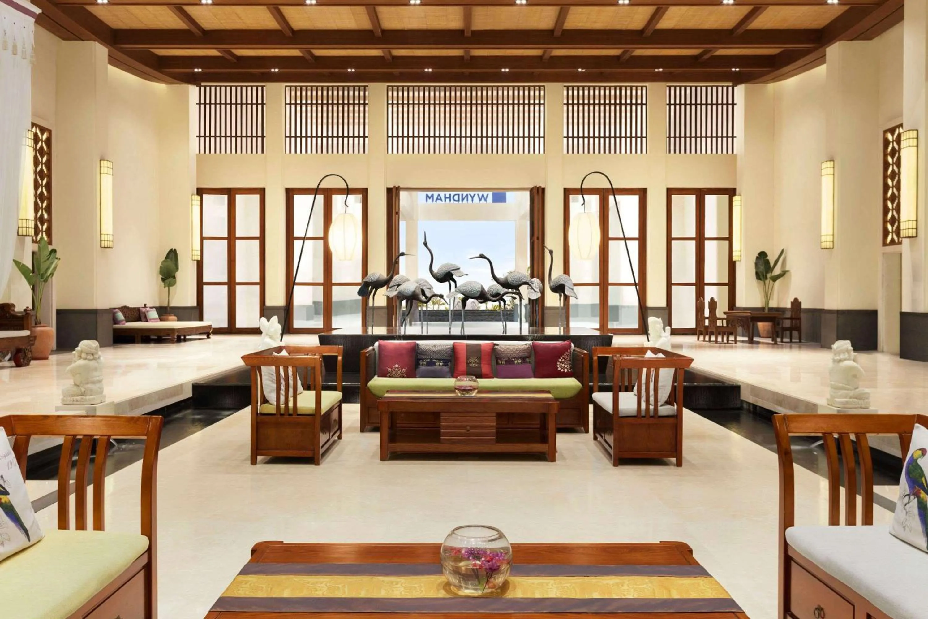 Lobby or reception, Restaurant/Places to Eat in Wyndham Maoming