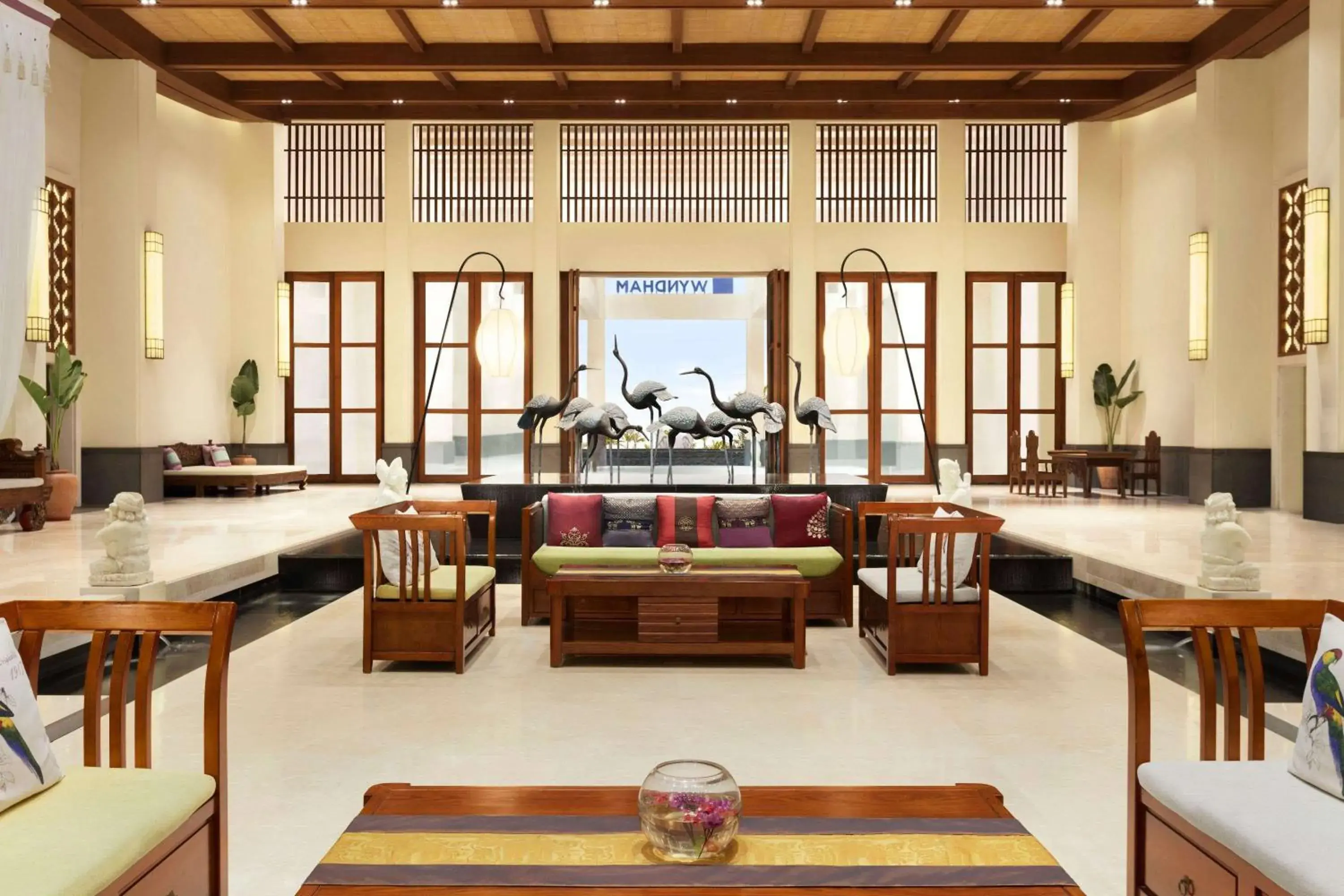 Lobby or reception, Restaurant/Places to Eat in Wyndham Maoming Lobby or reception, Restaurant/Places to Eat in Wyndham Maoming