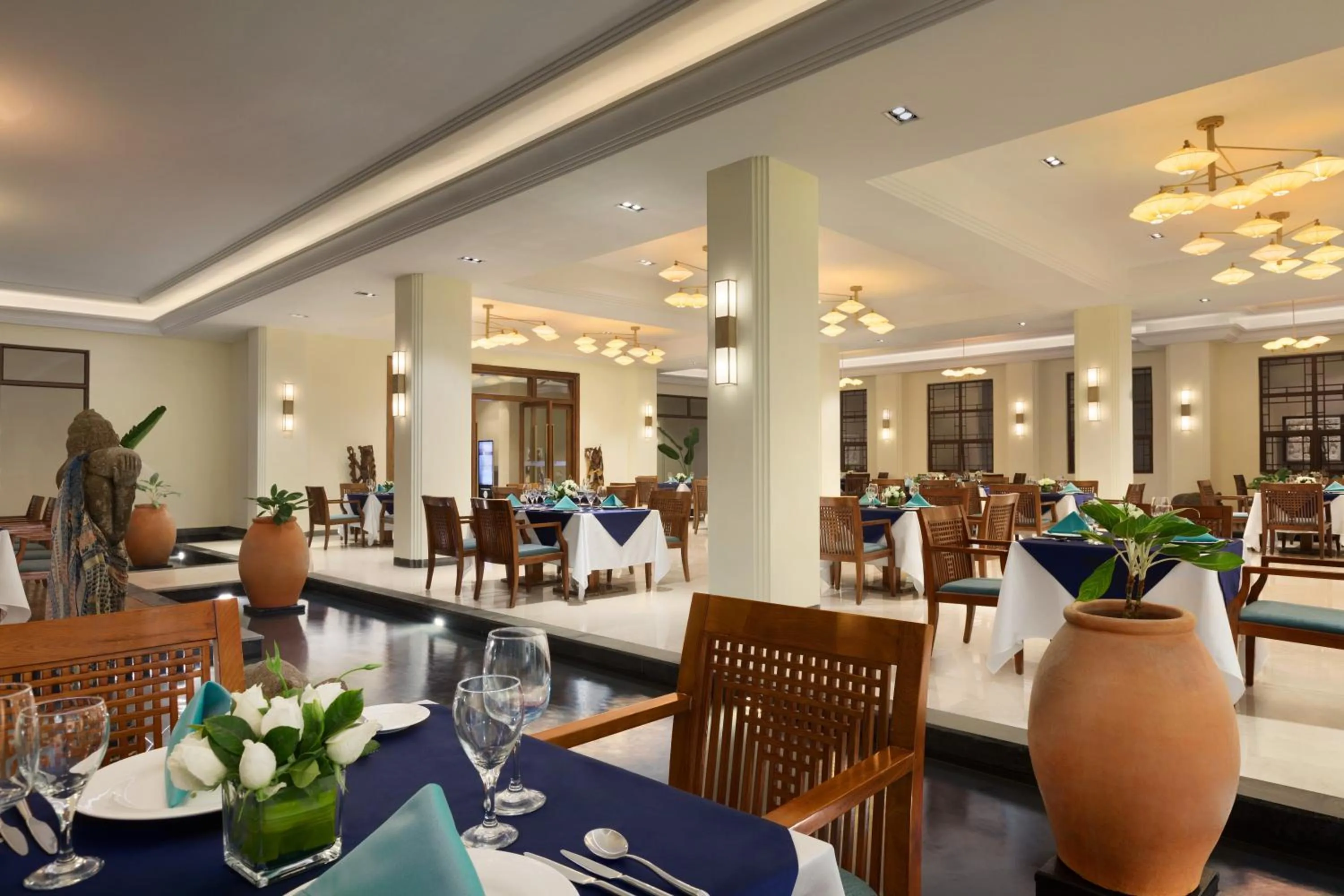 Breakfast, Restaurant/Places to Eat in Wyndham Maoming