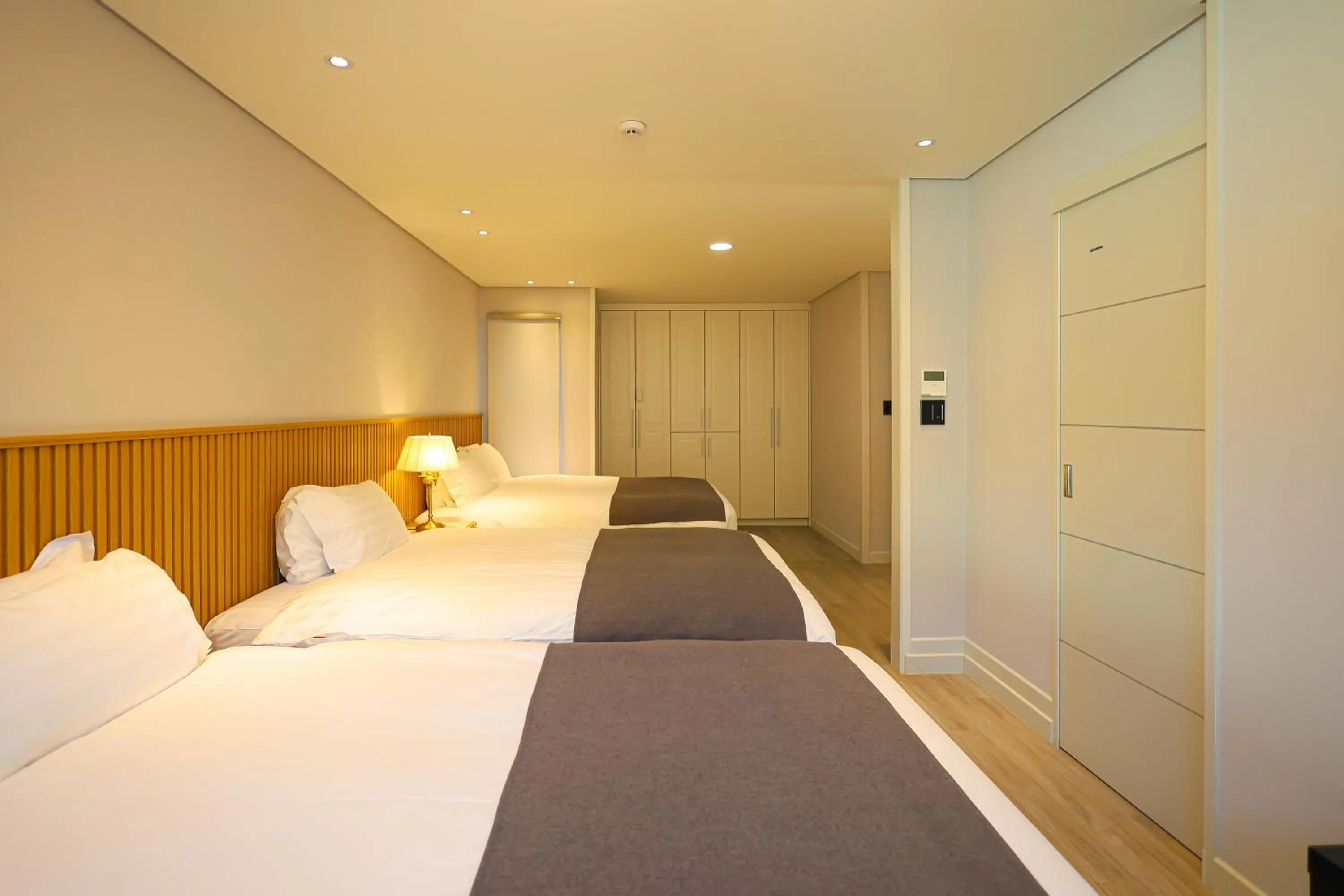 Bedroom, Bed in Pool and Villa Sorang