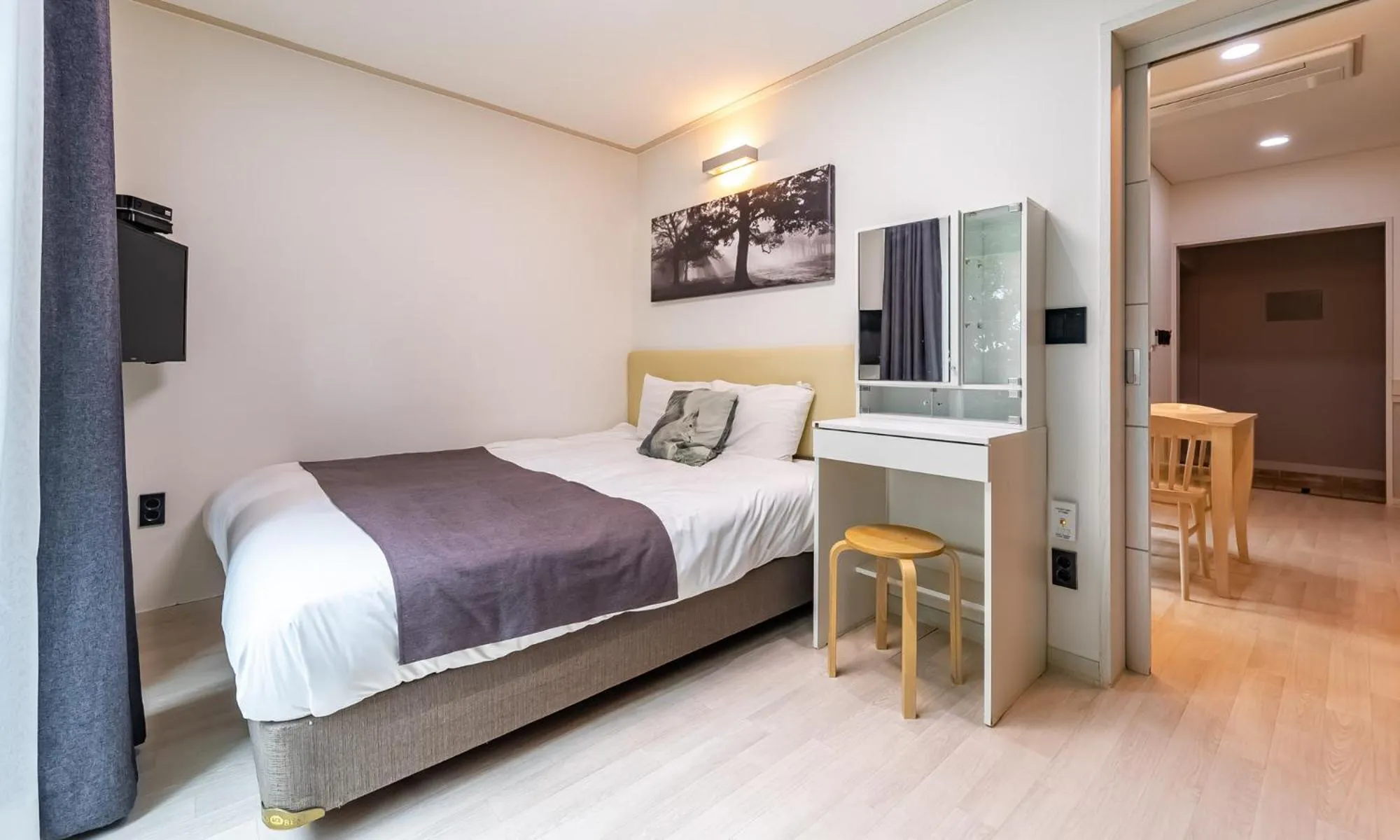 Bed in Pool Villa Sorang