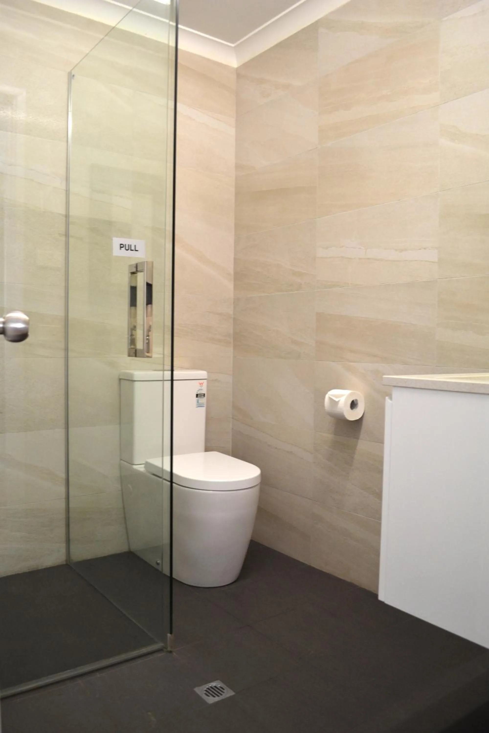 Bathroom in Busselton Ithaca Motel