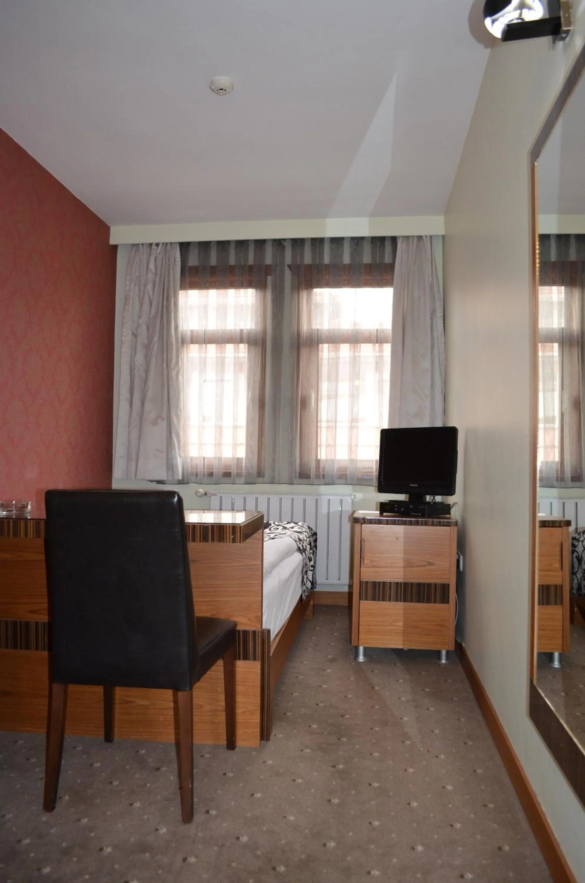 Bedroom, Bed in Atlas Otel