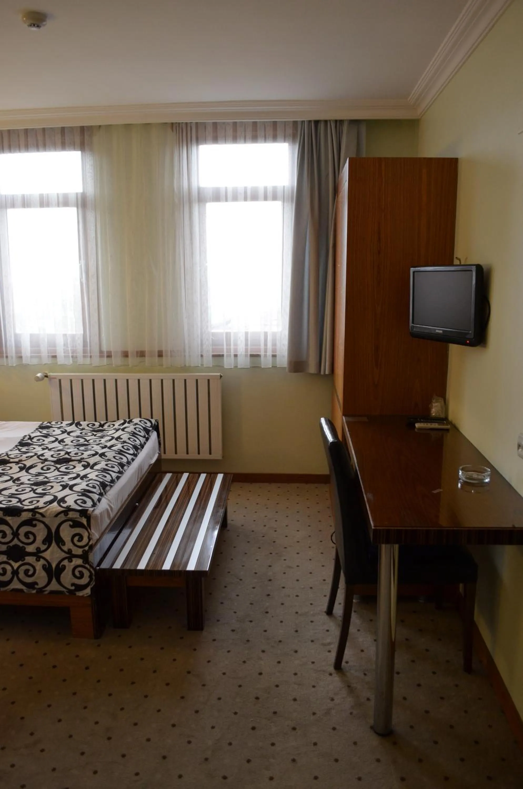 Bedroom, Bed in Atlas Otel
