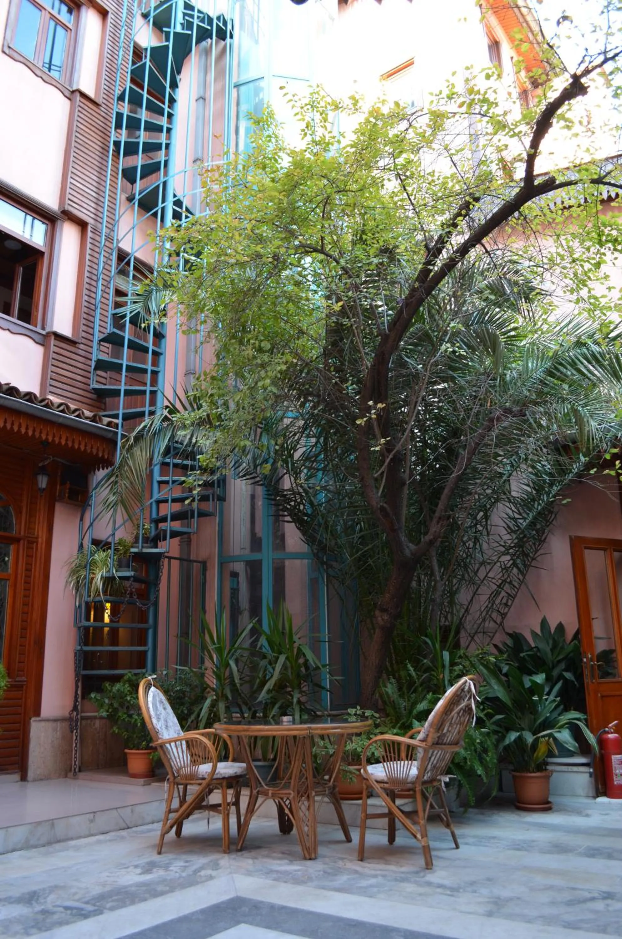 Garden in Atlas Otel
