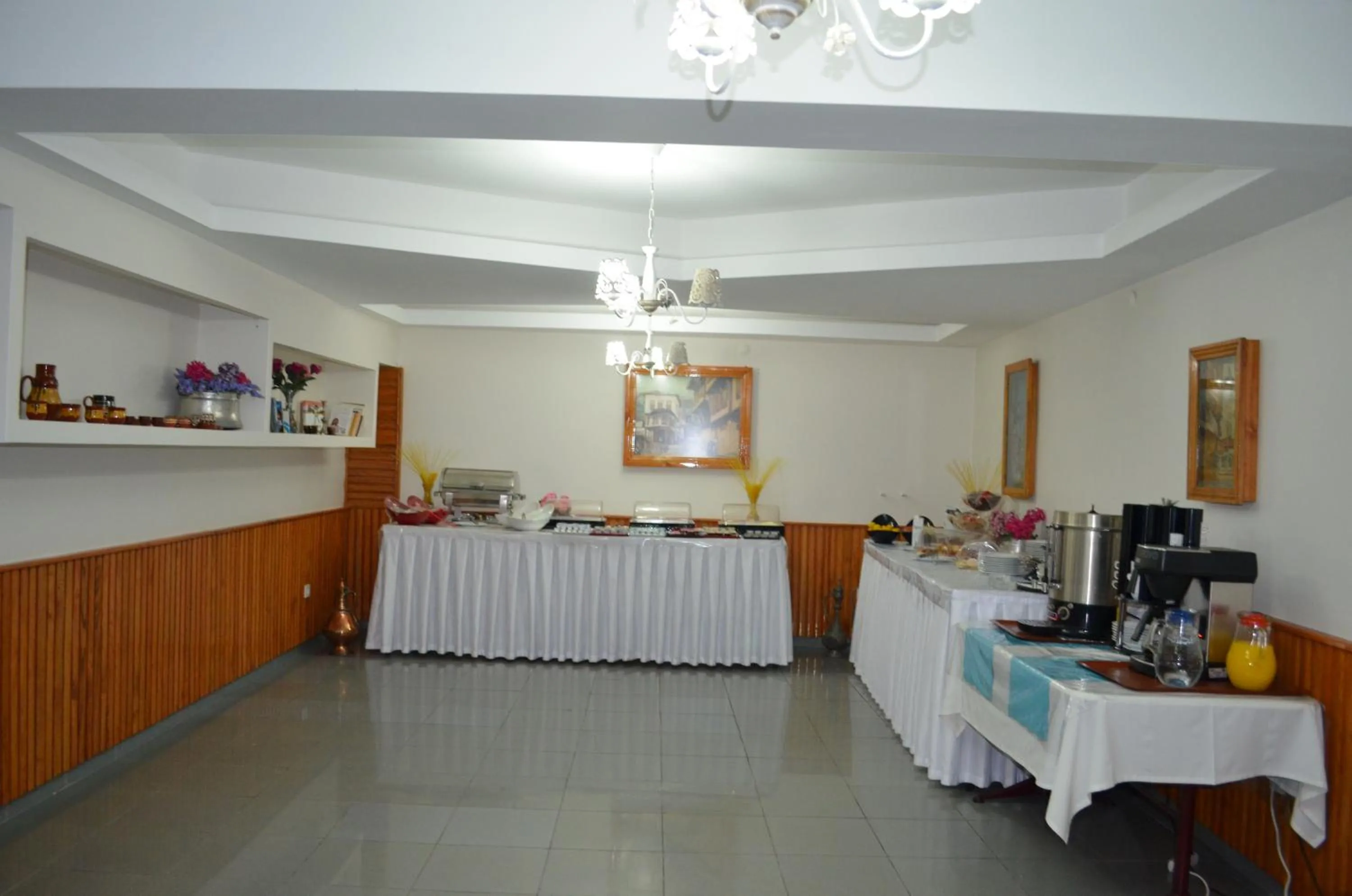Buffet breakfast in Atlas Otel