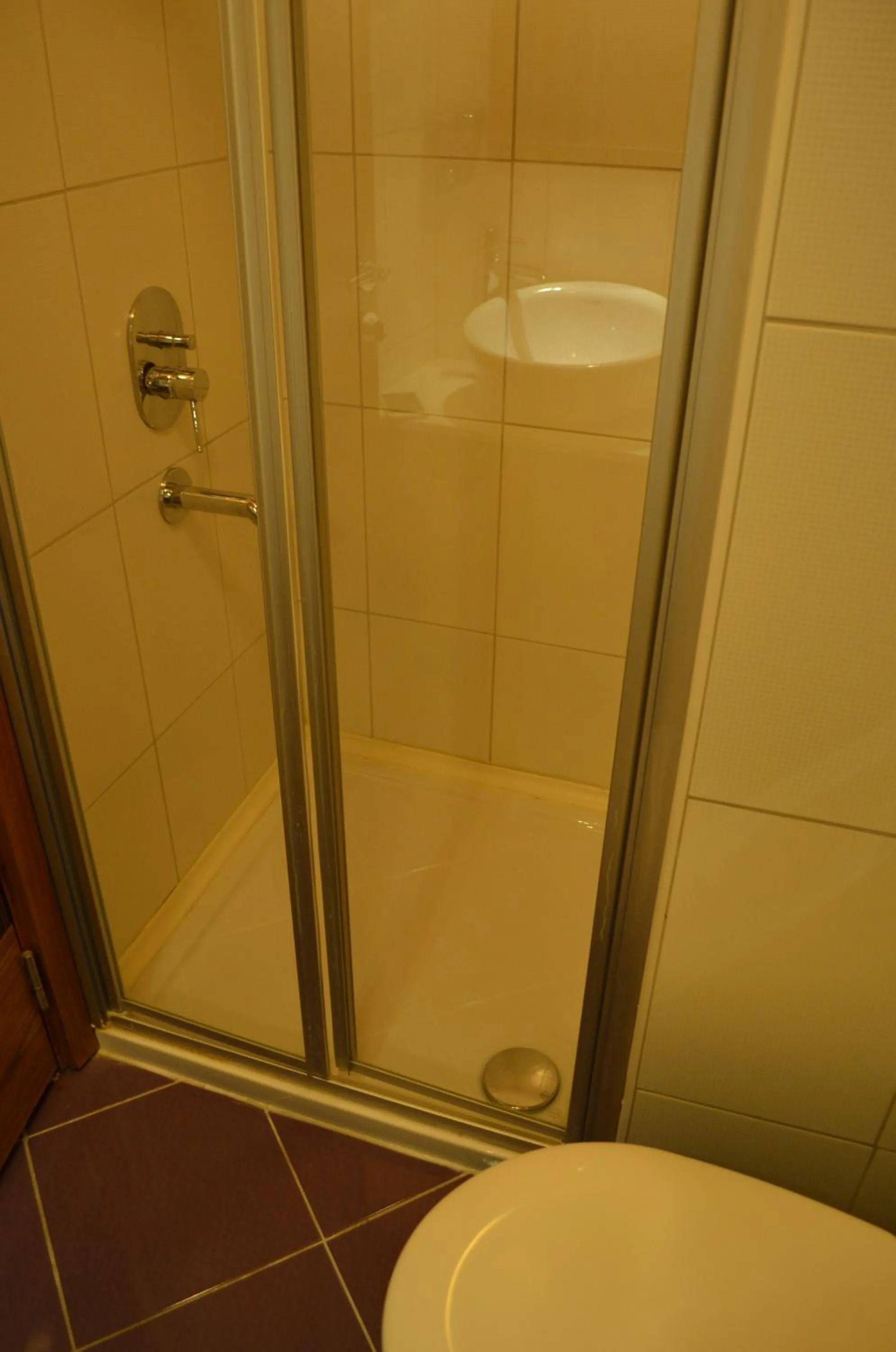 Bathroom in Atlas Otel
