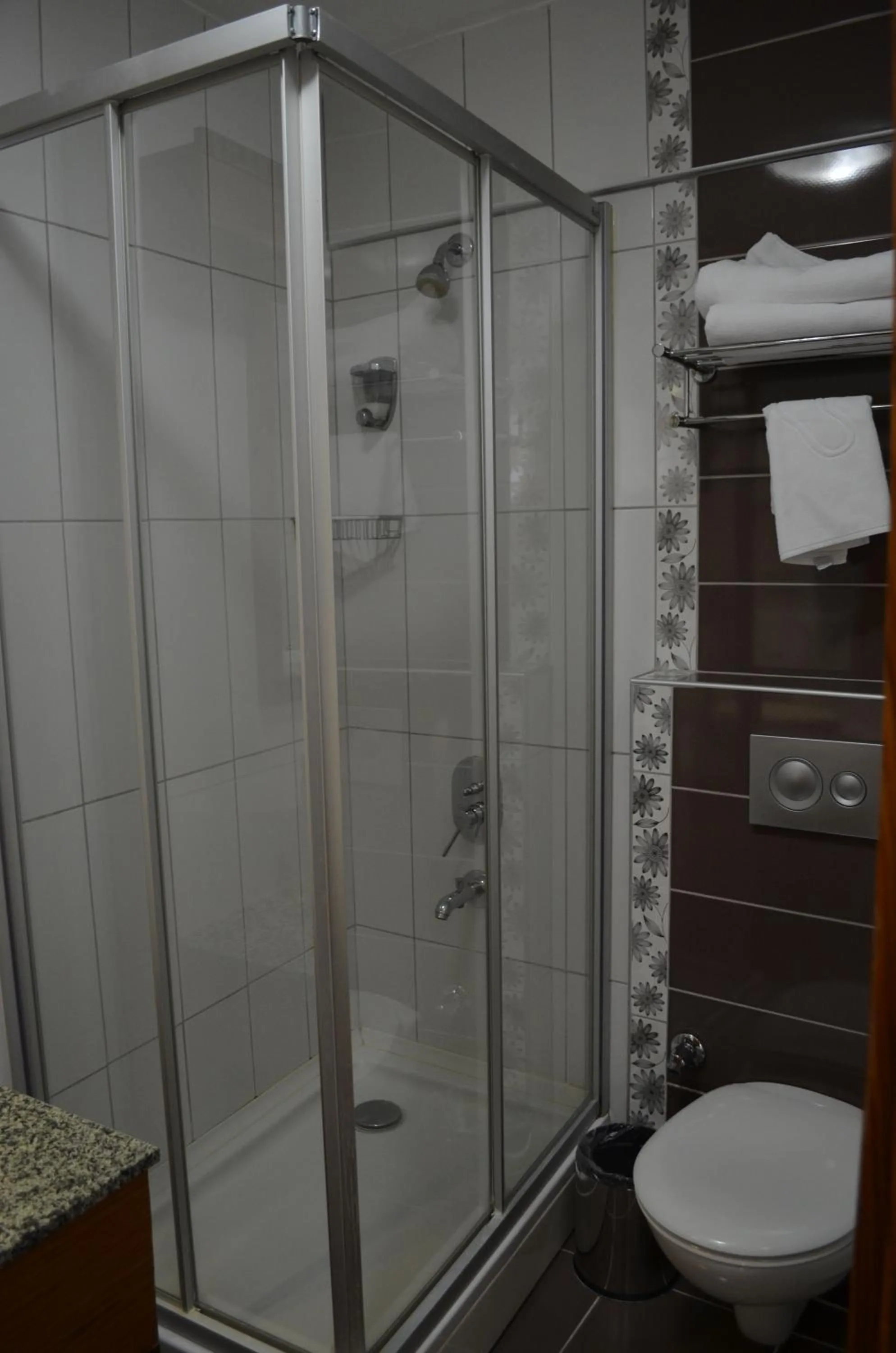 Bathroom in Atlas Otel