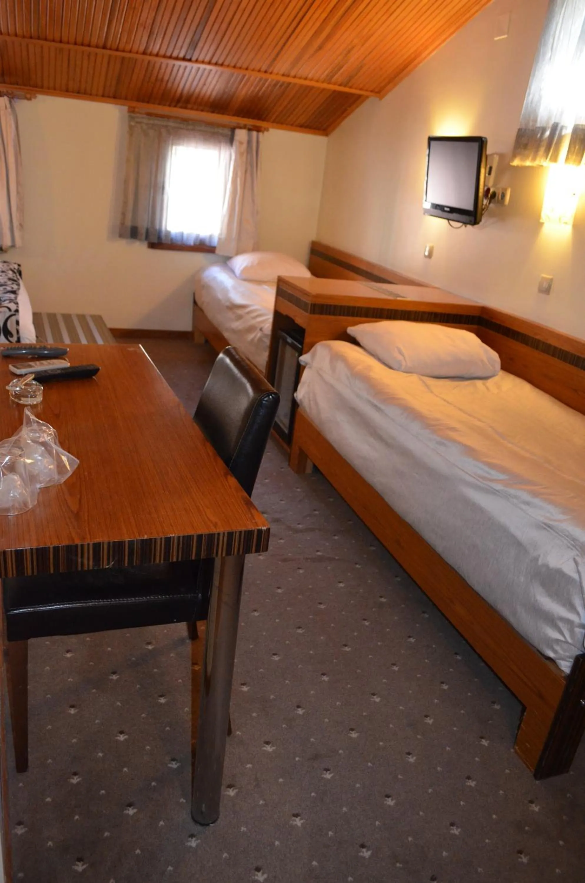 Bedroom, Bed in Atlas Otel