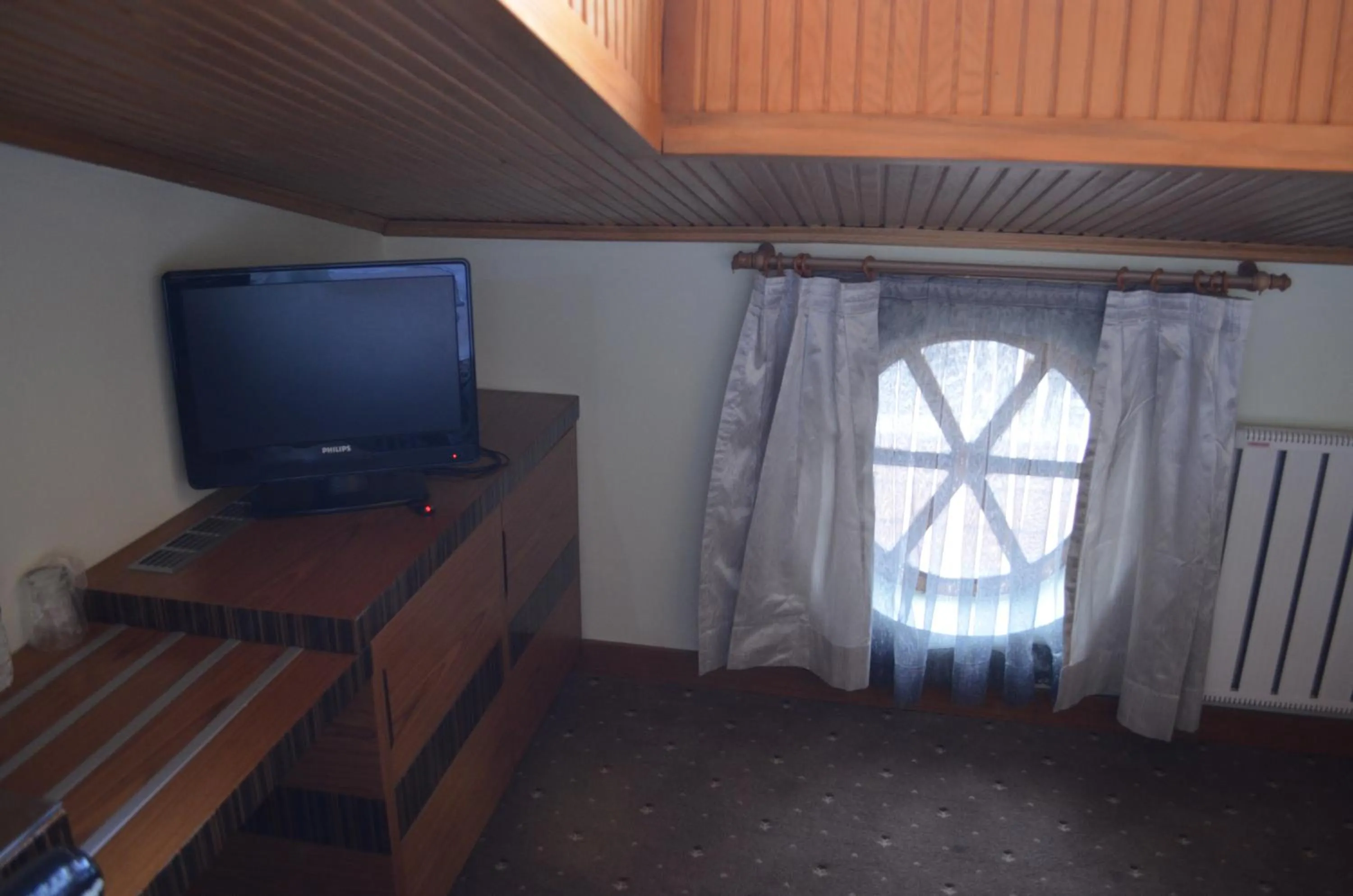 Bedroom in Atlas Otel