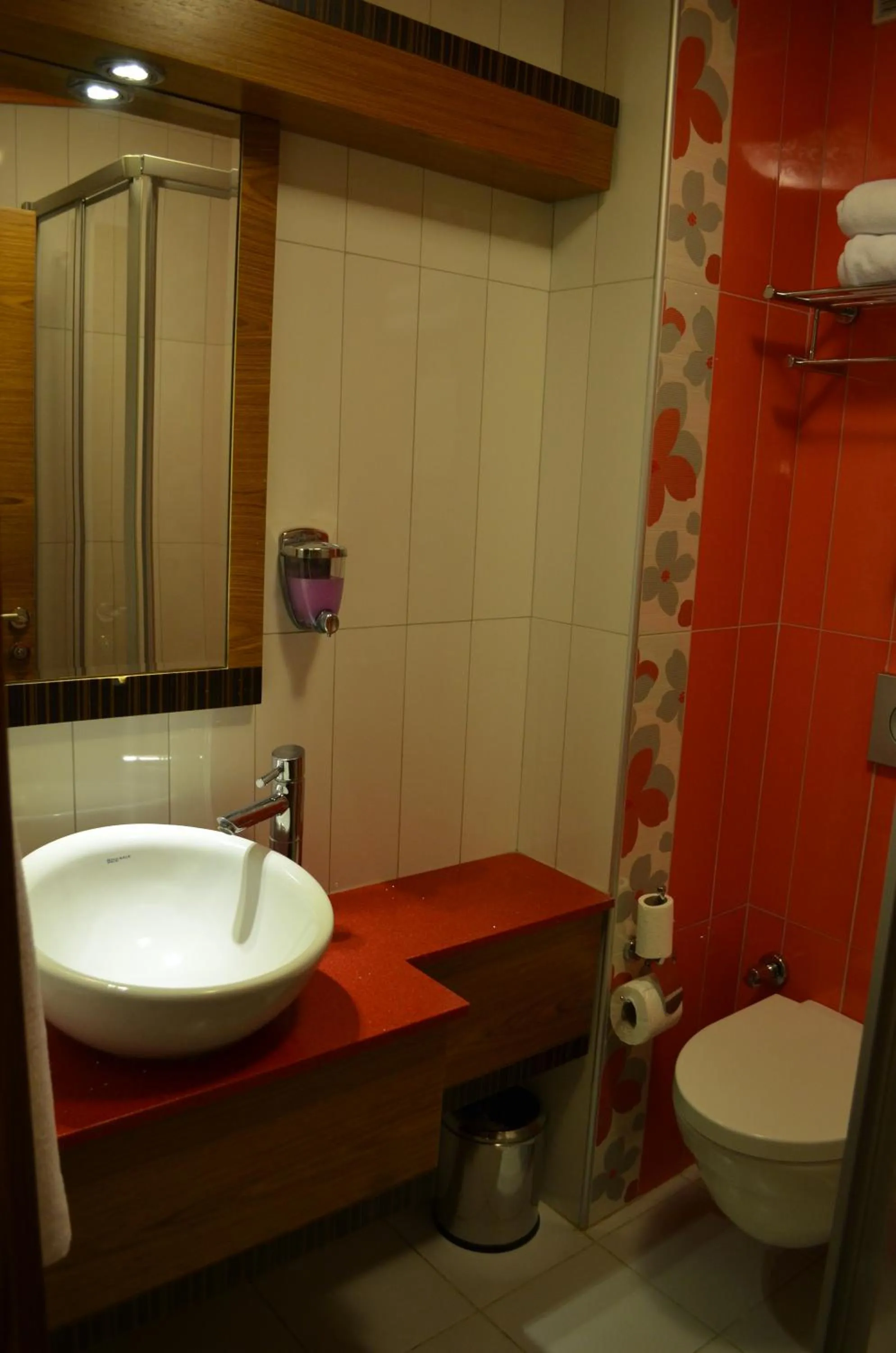 Bathroom in Atlas Otel