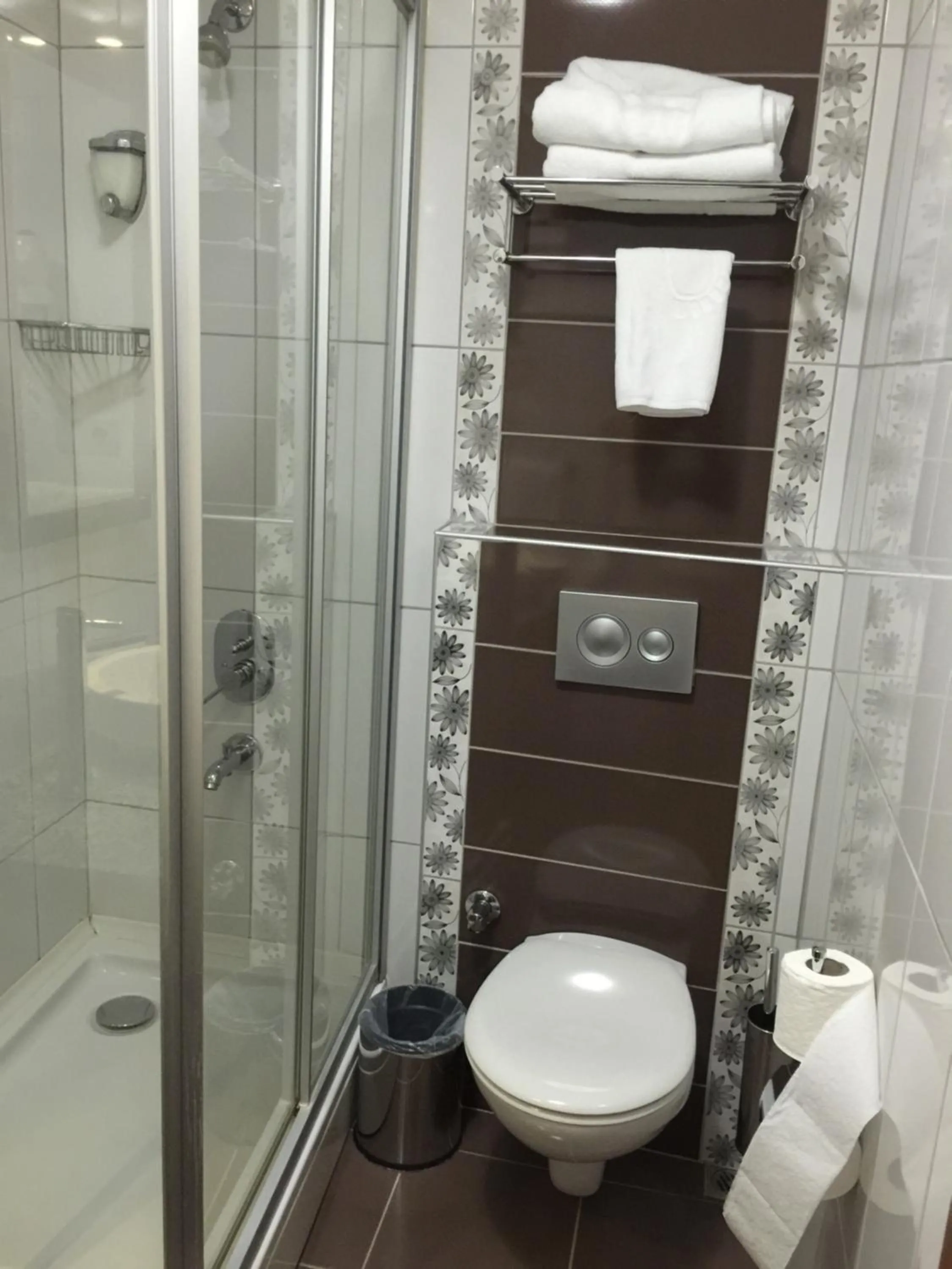 Bathroom in Atlas Otel