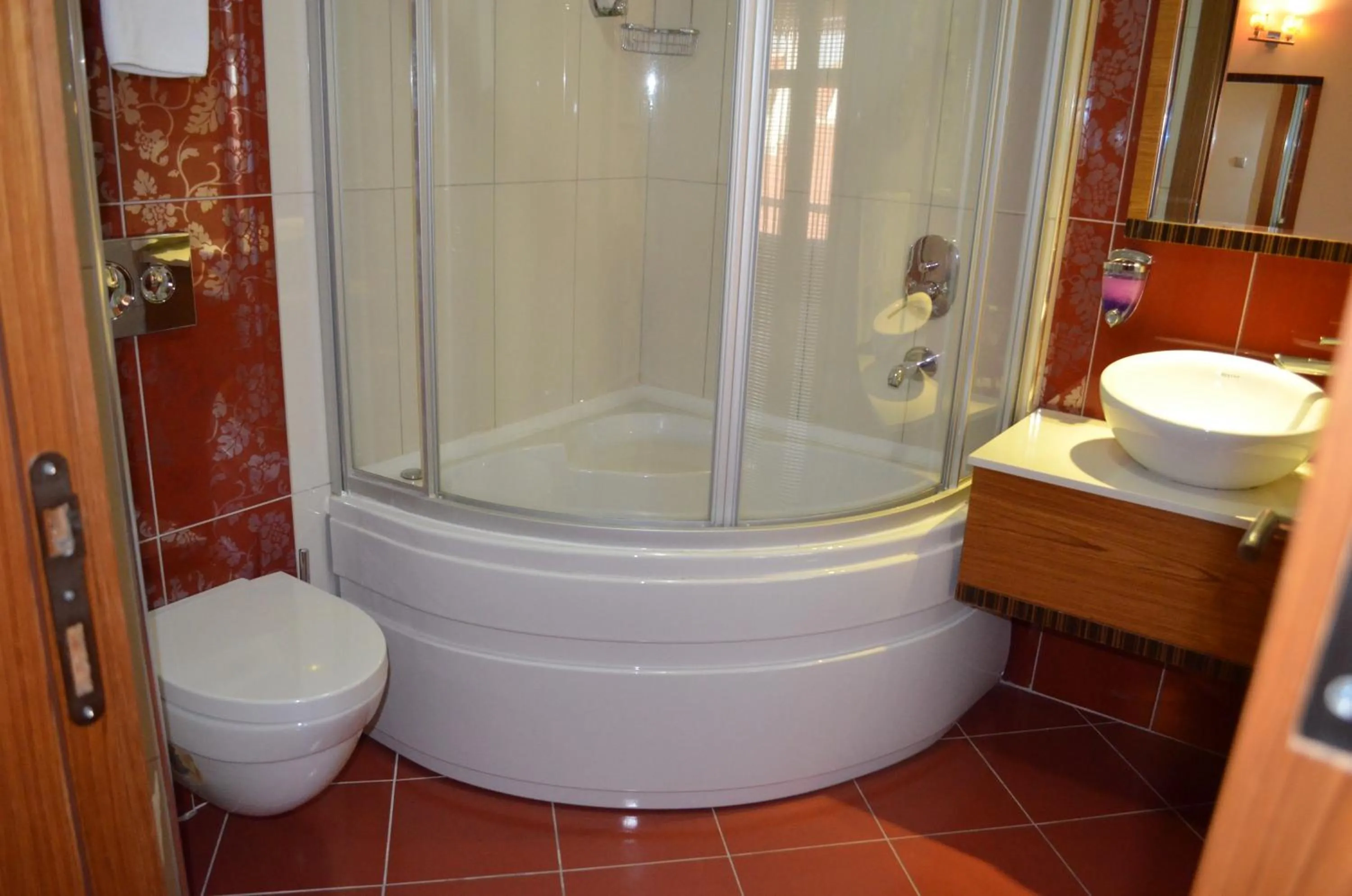 Bathroom in Atlas Otel