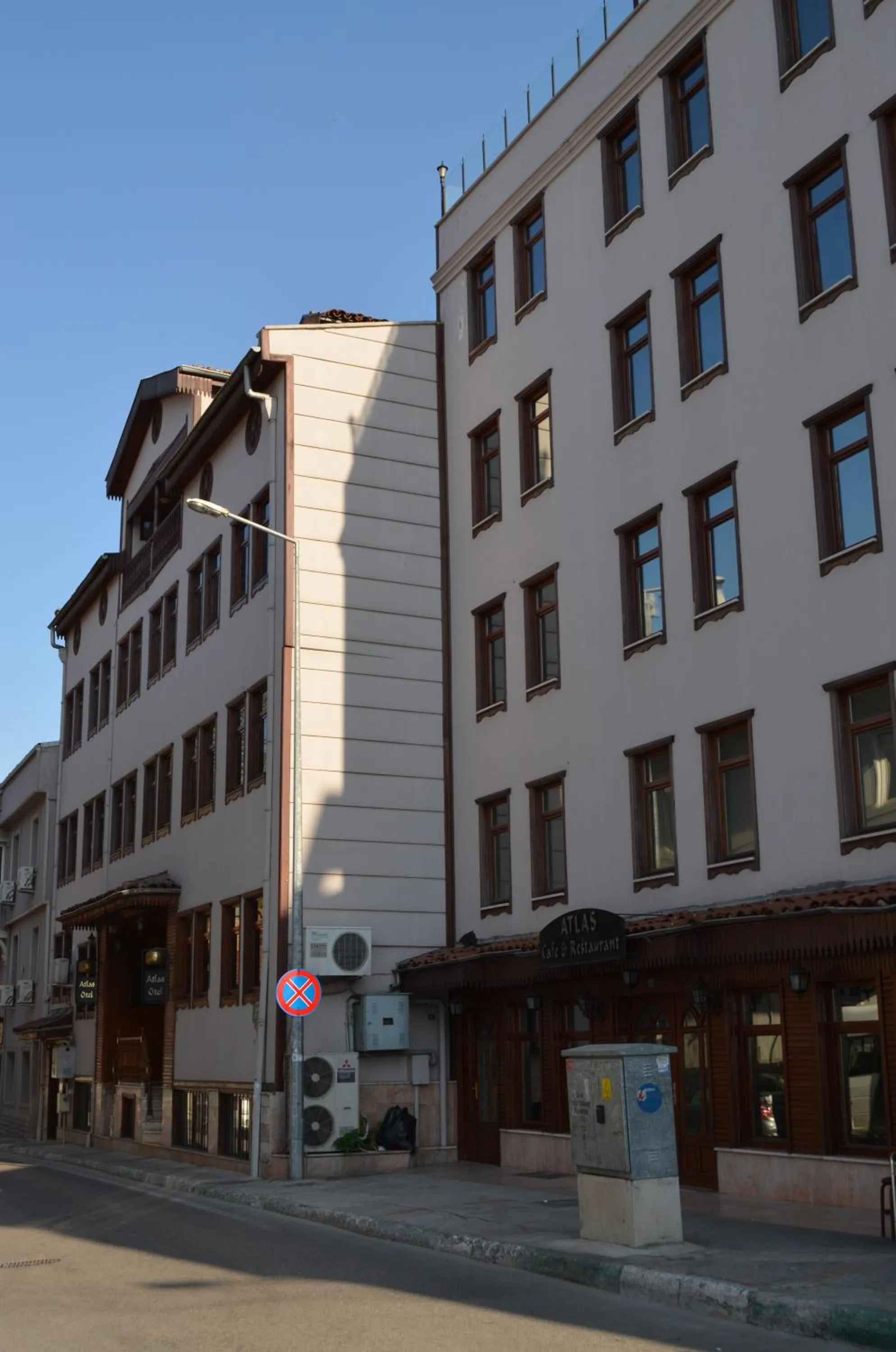 Property building in Atlas Otel