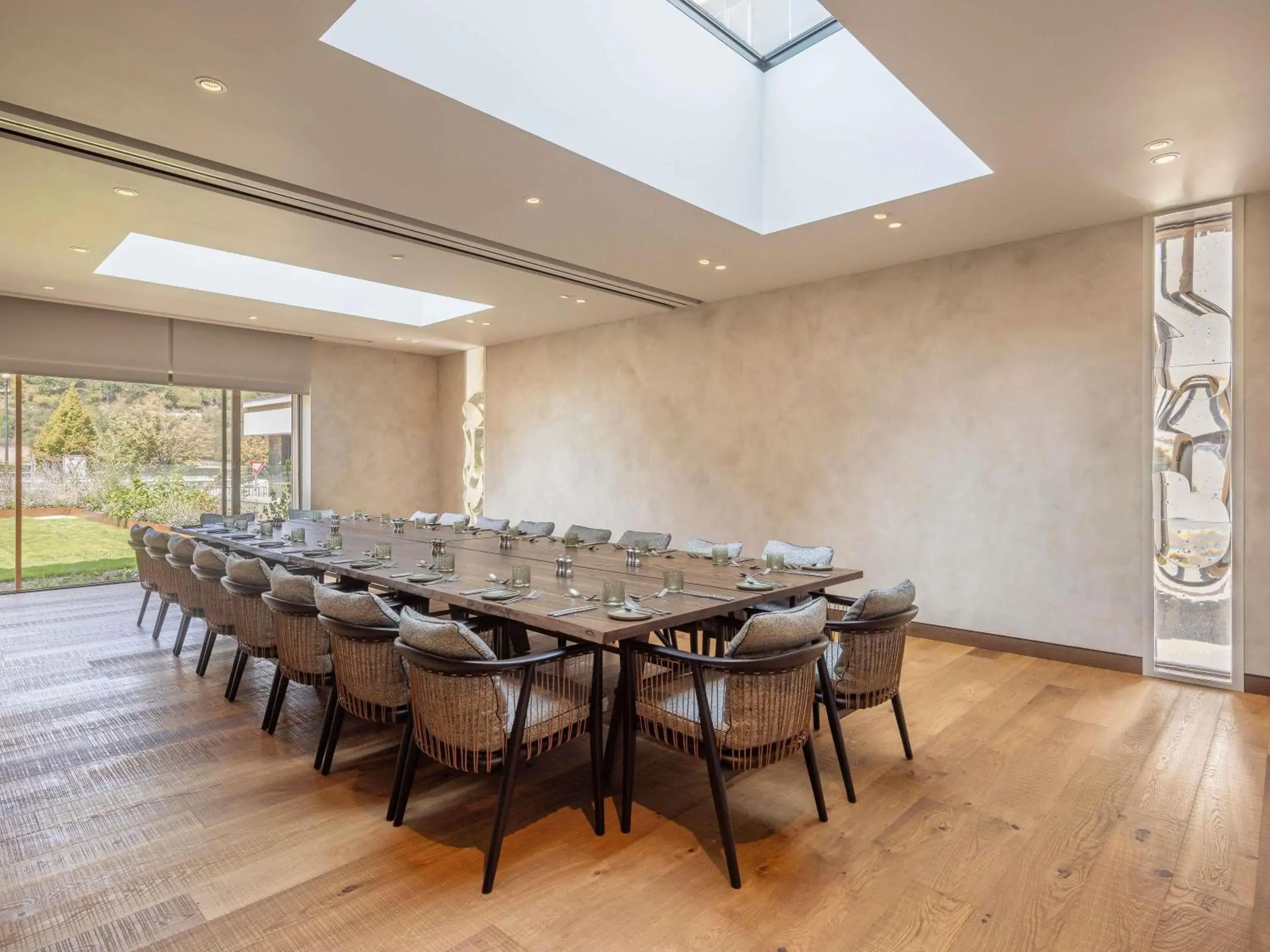 Restaurant/places to eat in Fairmont Golden Prague Restaurant/places to eat in Fairmont Golden Prague