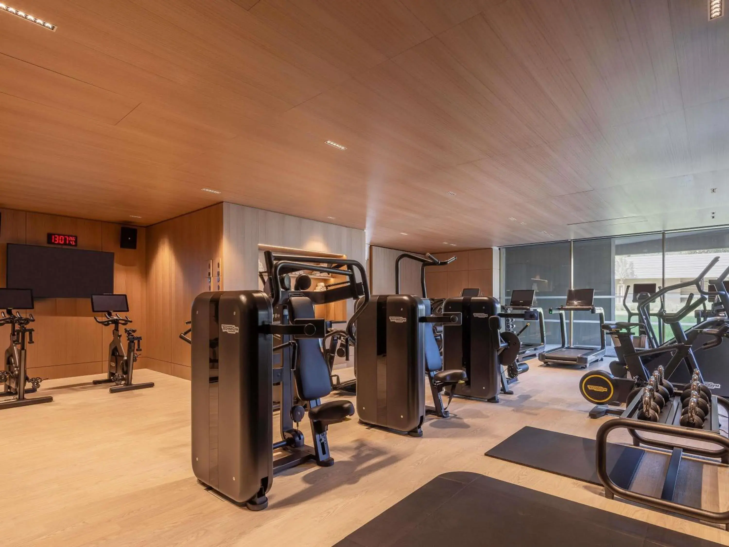 Fitness centre/facilities in Fairmont Golden Prague Fitness centre/facilities in Fairmont Golden Prague