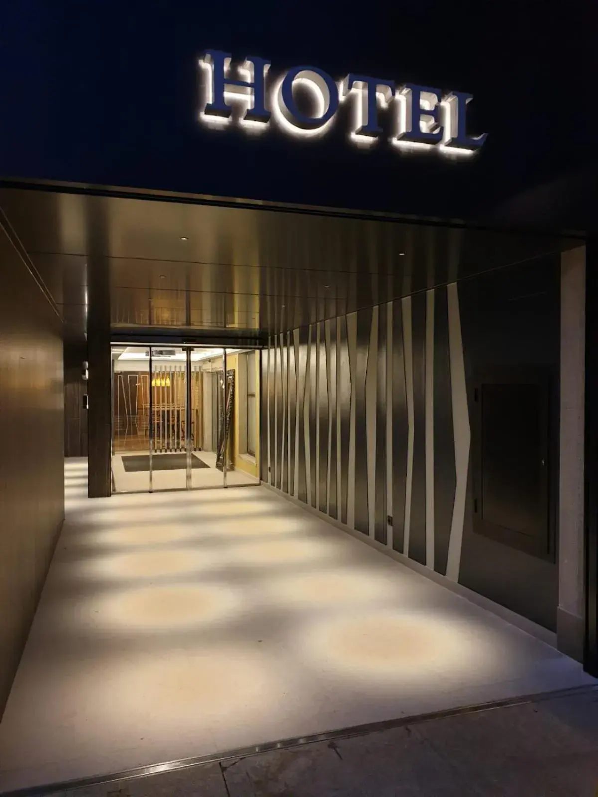 Facade/entrance in Coto Real Facade/entrance in Coto Real