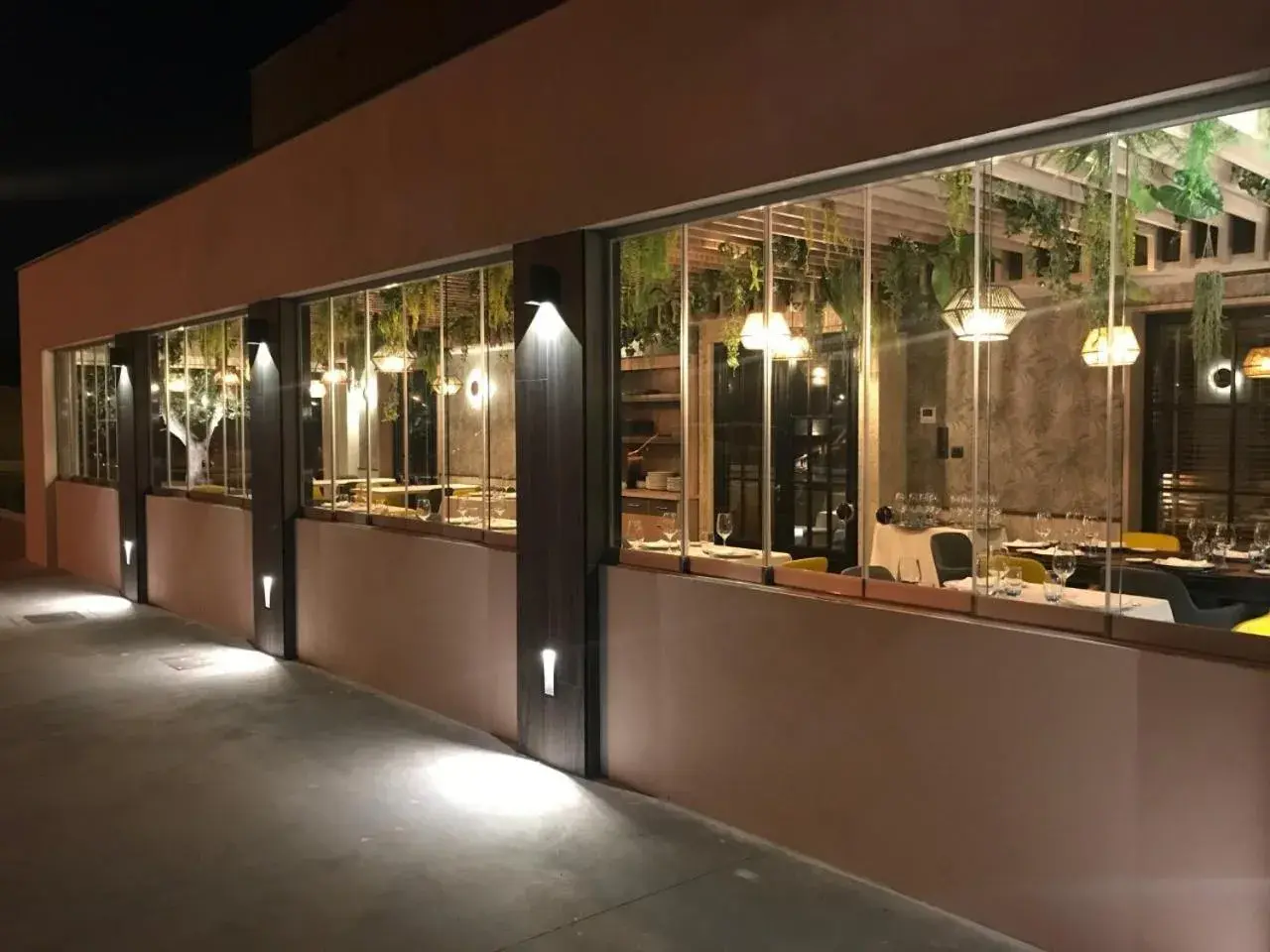 Restaurant/places to eat in Coto Real Restaurant/places to eat in Coto Real