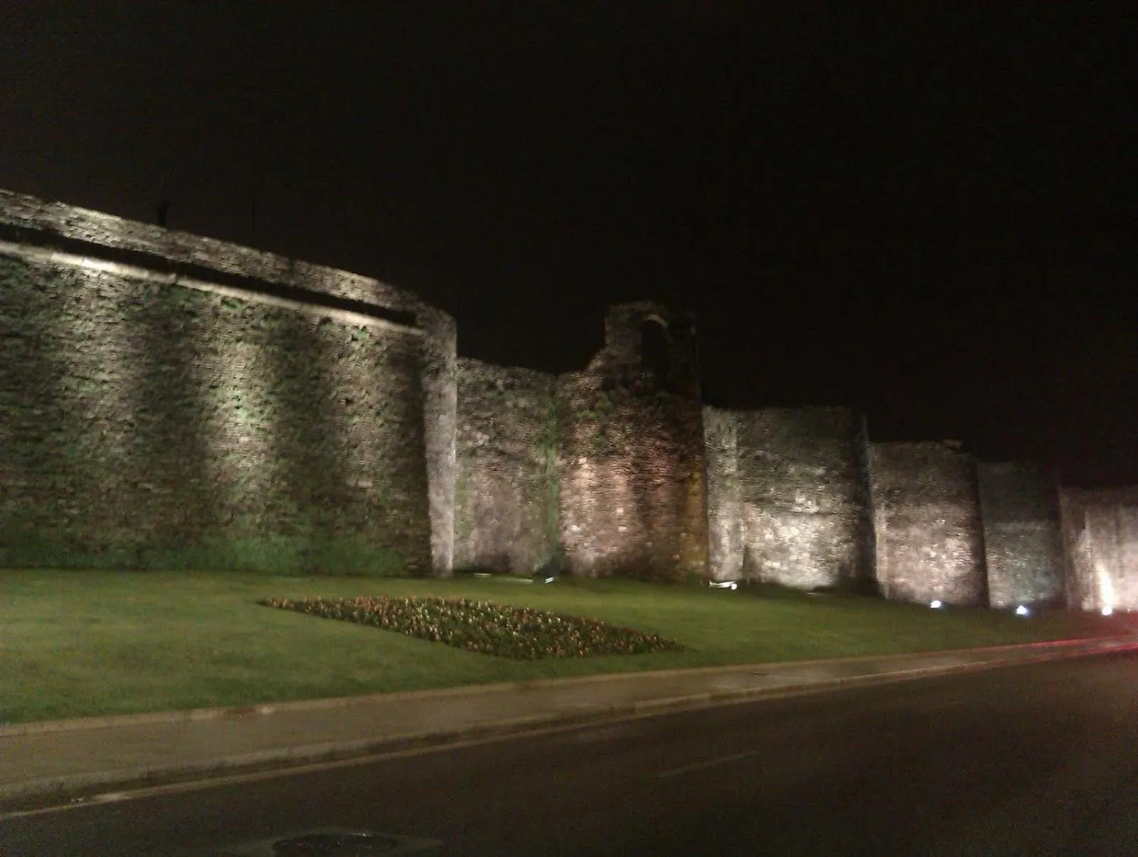 Area and facilities in Coto Real