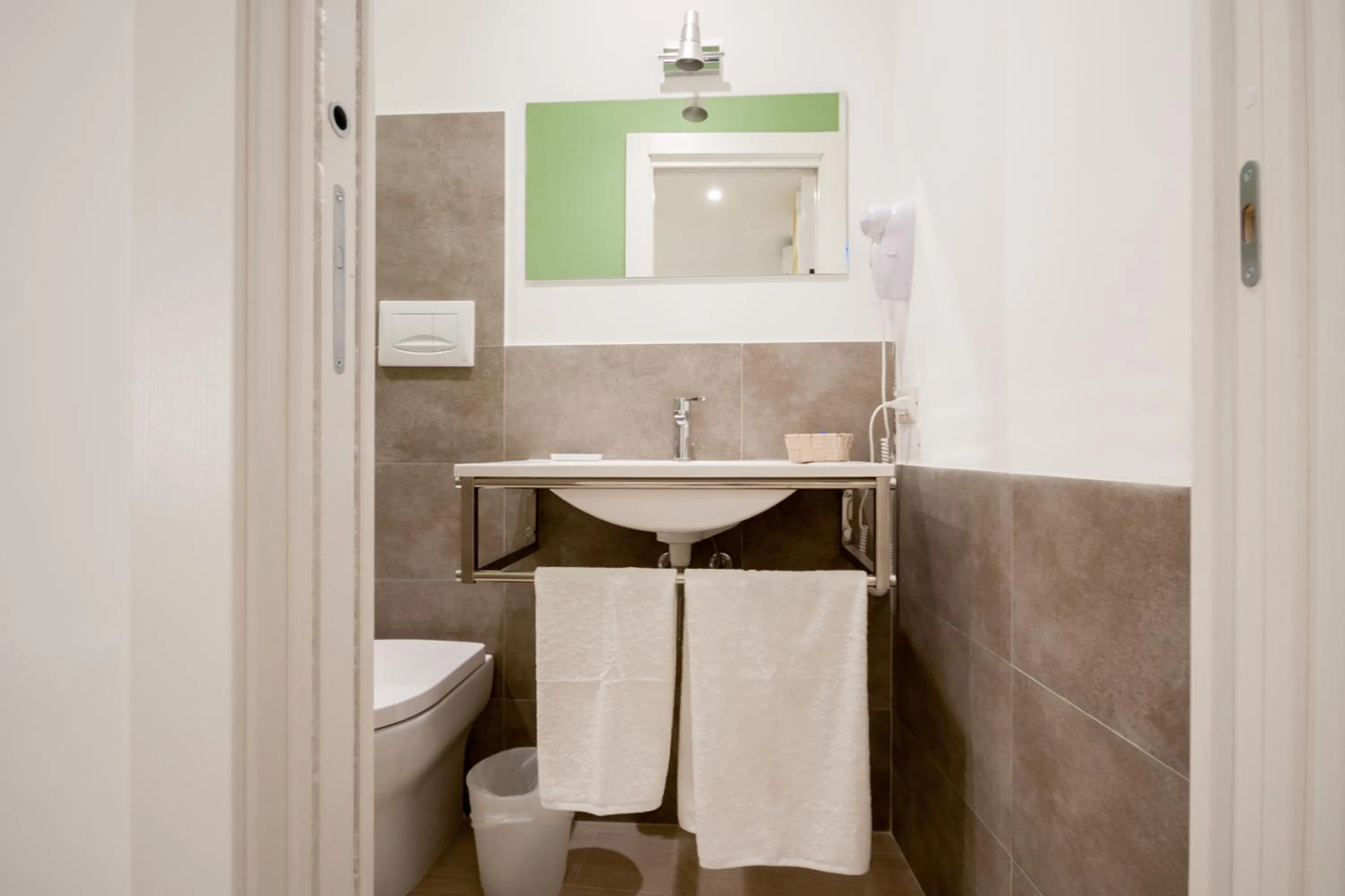 Shower in B&B Ponticello